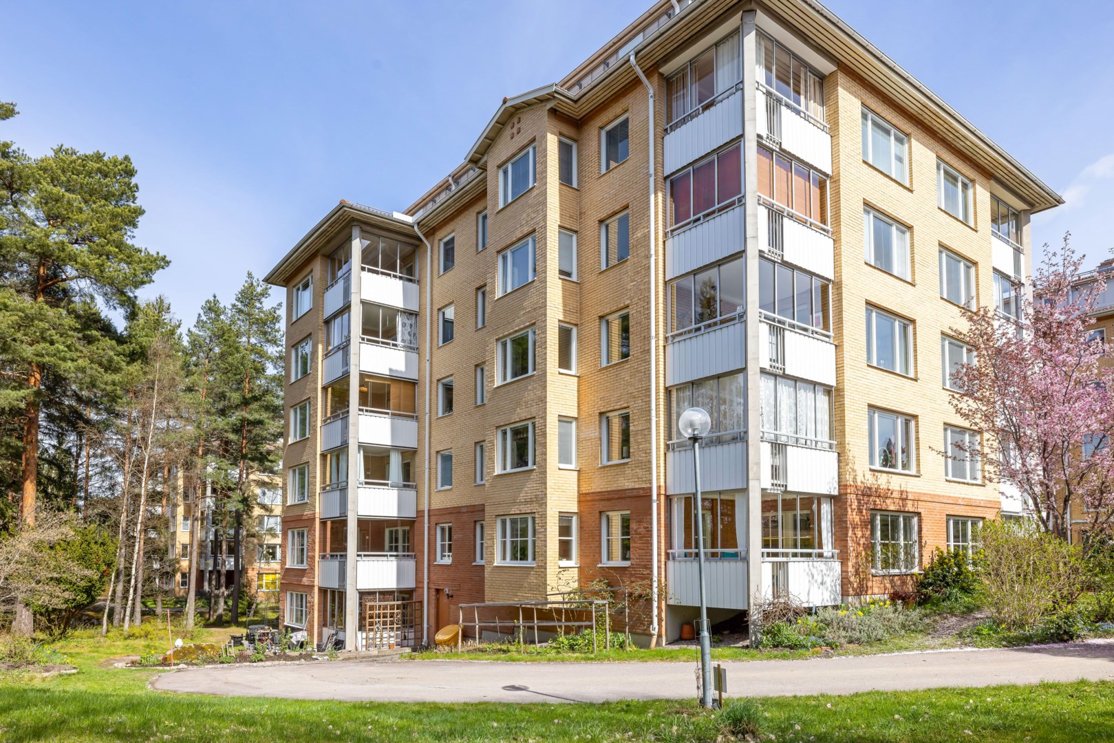 Bostadsbild från Stenbrohultsvägen 111, Såld i Sävja, Uppsala