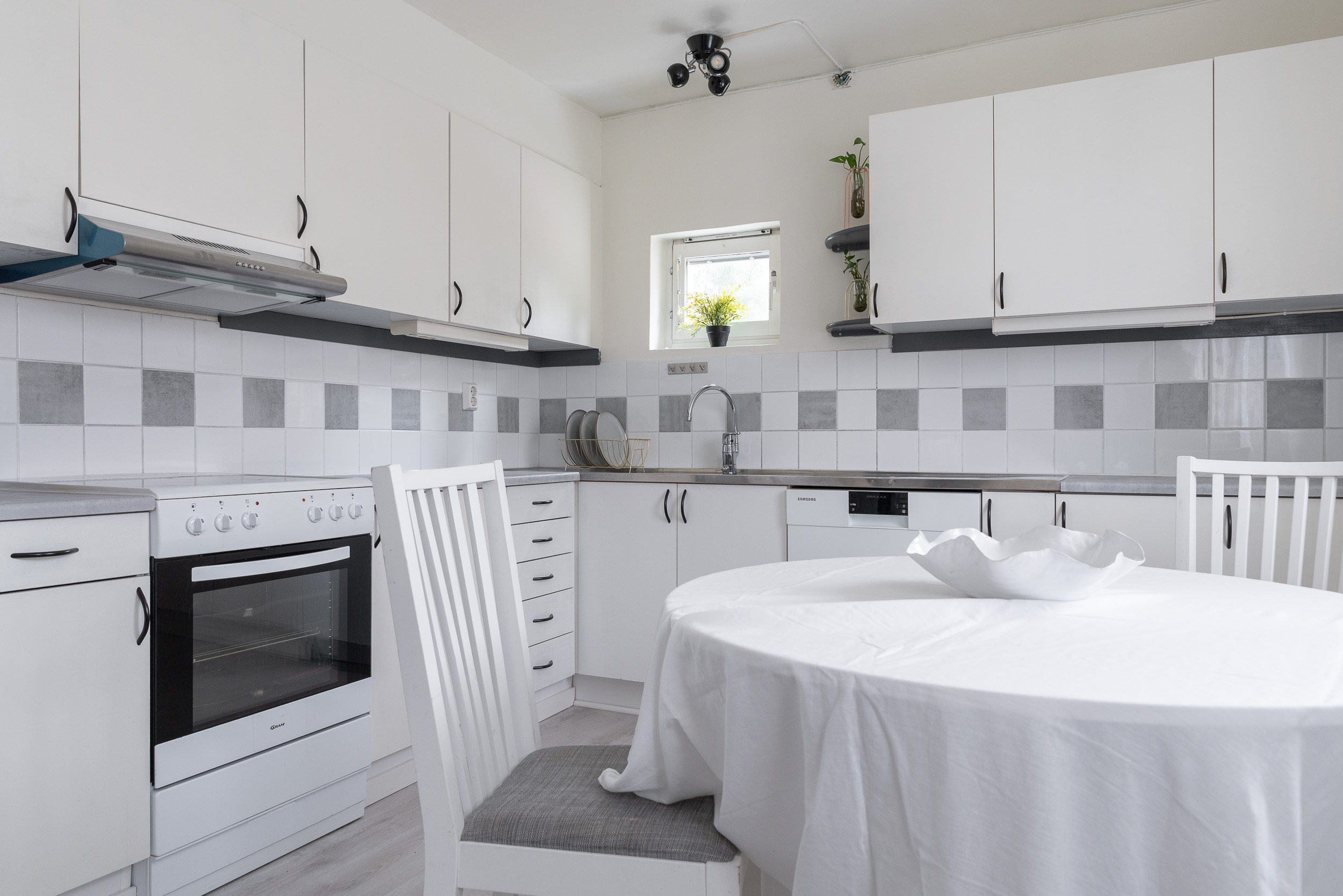 Bostadsbild från Odensvigatan 7, Till salu i Odensvi, Västerås