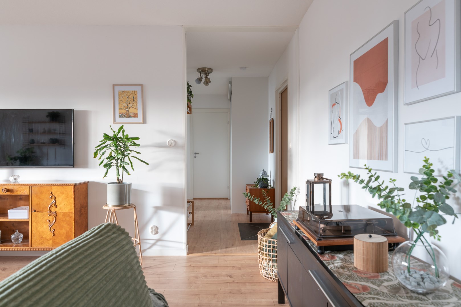 Bostadsbild från Gunnilbogatan 6A, Såld i Malmaberg, Västerås