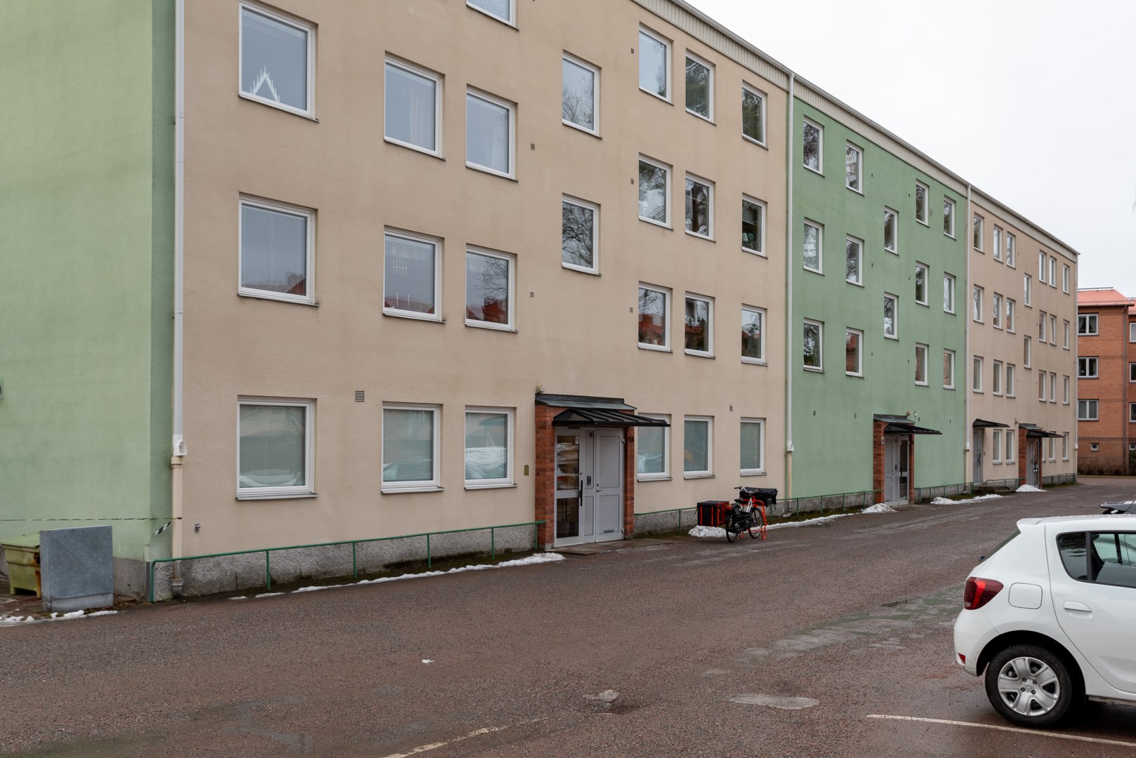 Bostadsbild från Gunnilbogatan 6A, Såld i Malmaberg, Västerås