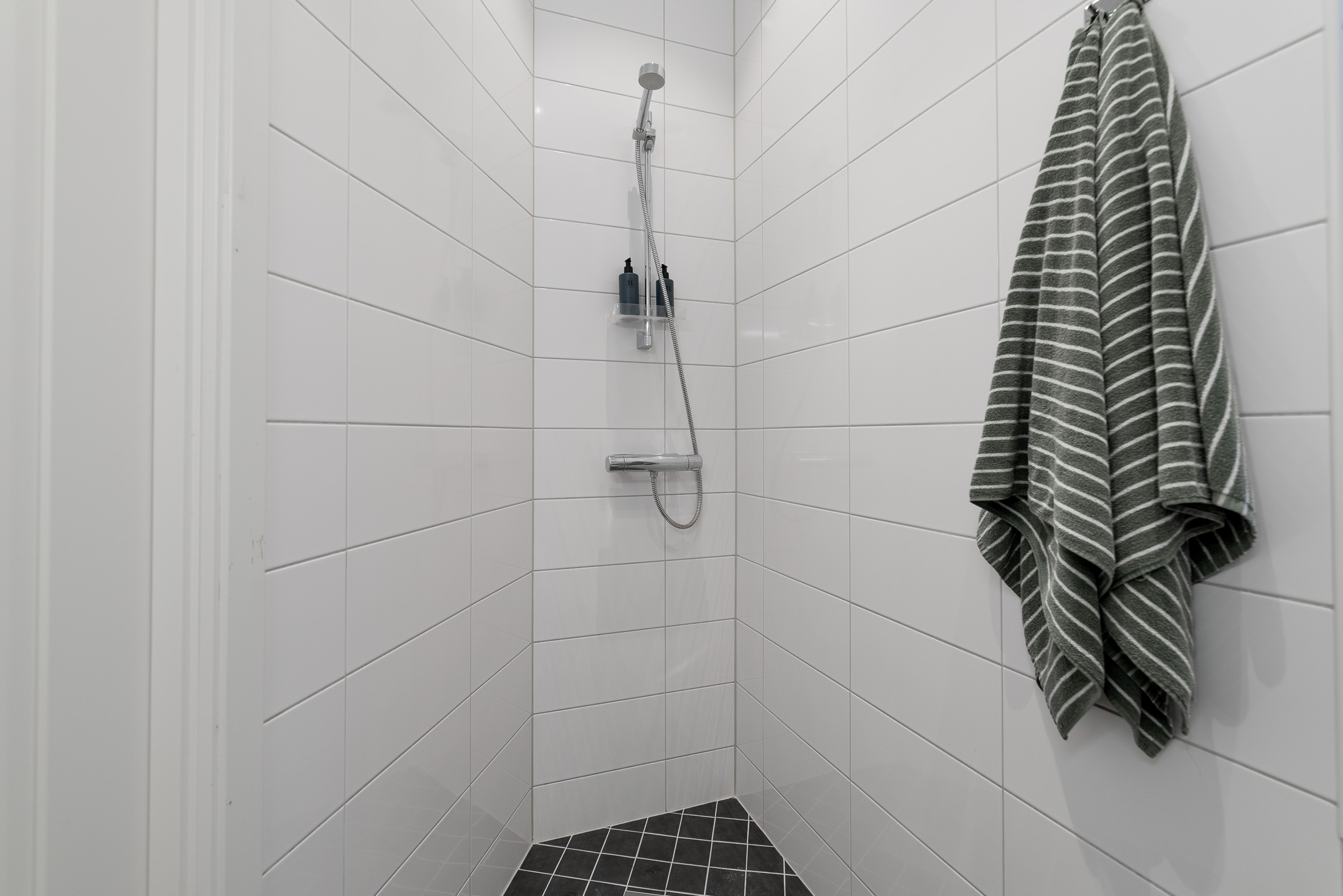 Bostadsbild från Treklövergatan 9, Till salu i Gideonsberg, Västerås