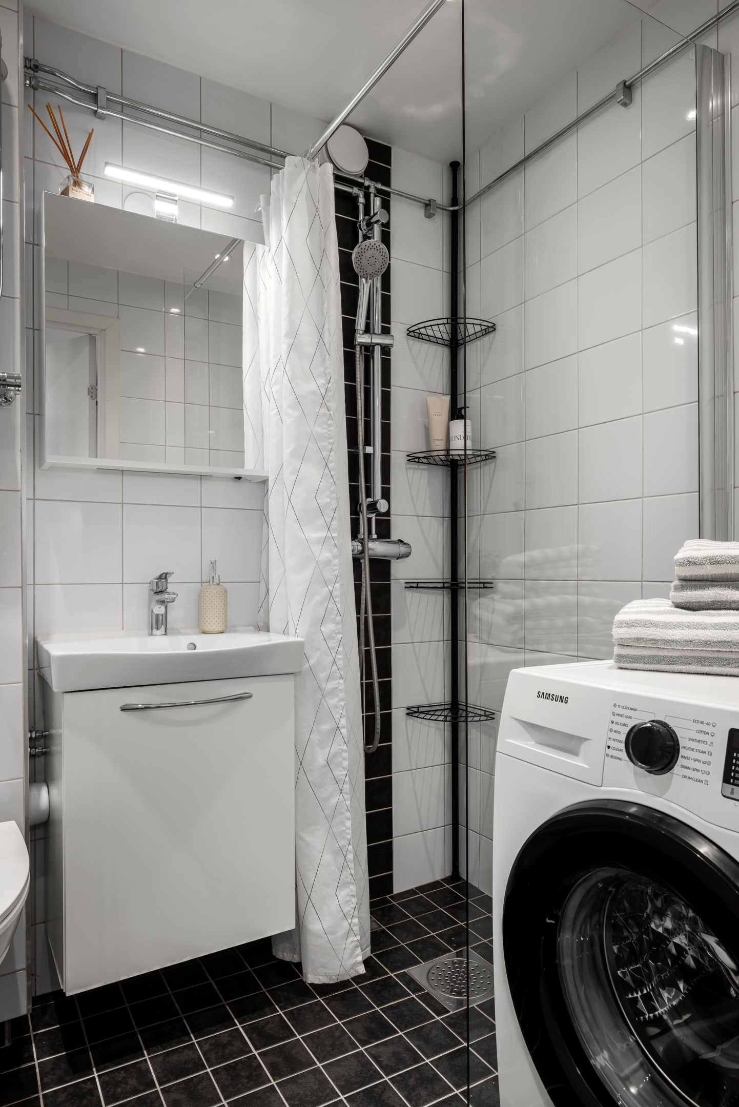 Bostadsbild från Atlasvägen 27, Såld i Sickla, Nacka