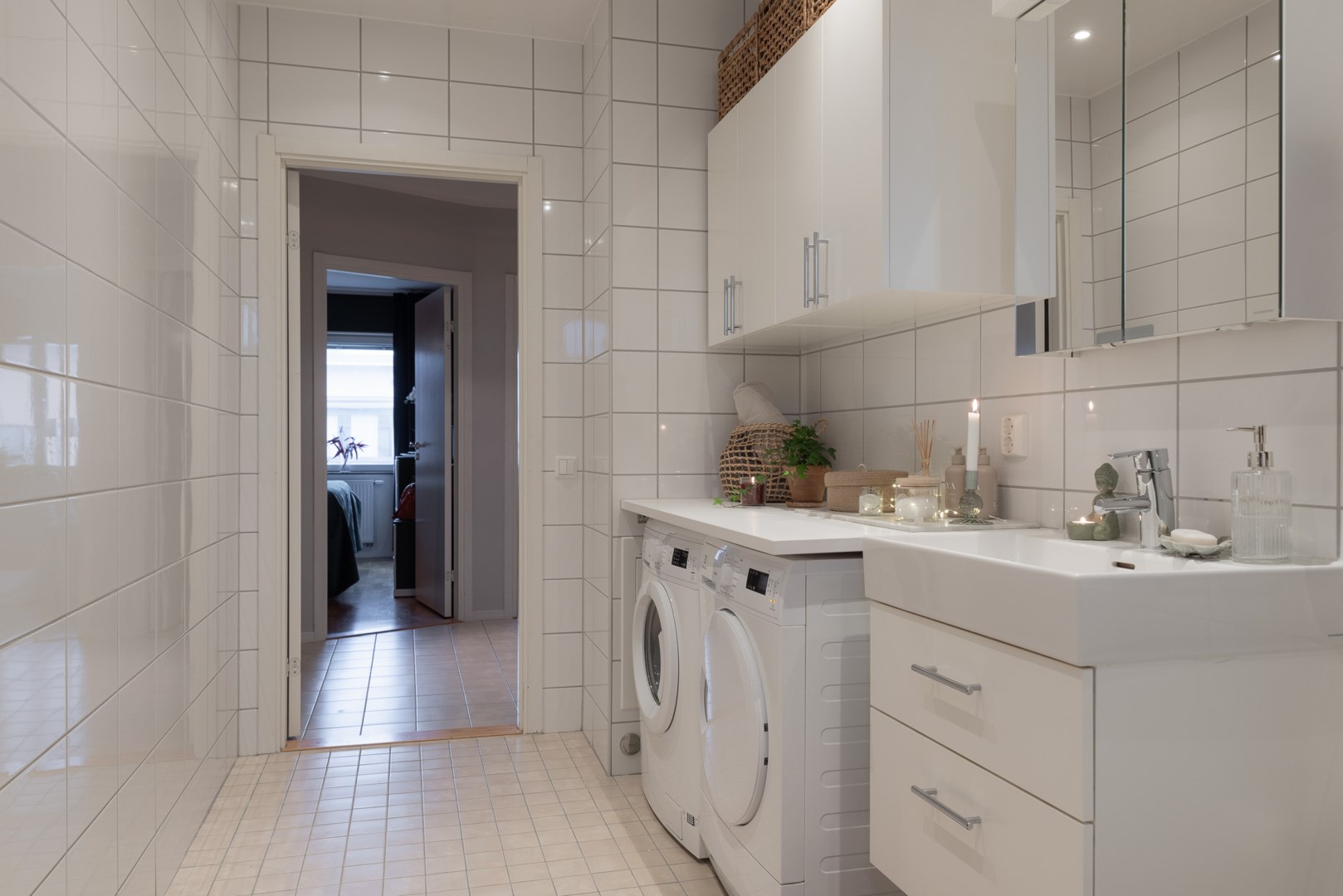 Bostadsbild från Djuphamnsvägen 14A, Såld i Stohagen, Västerås