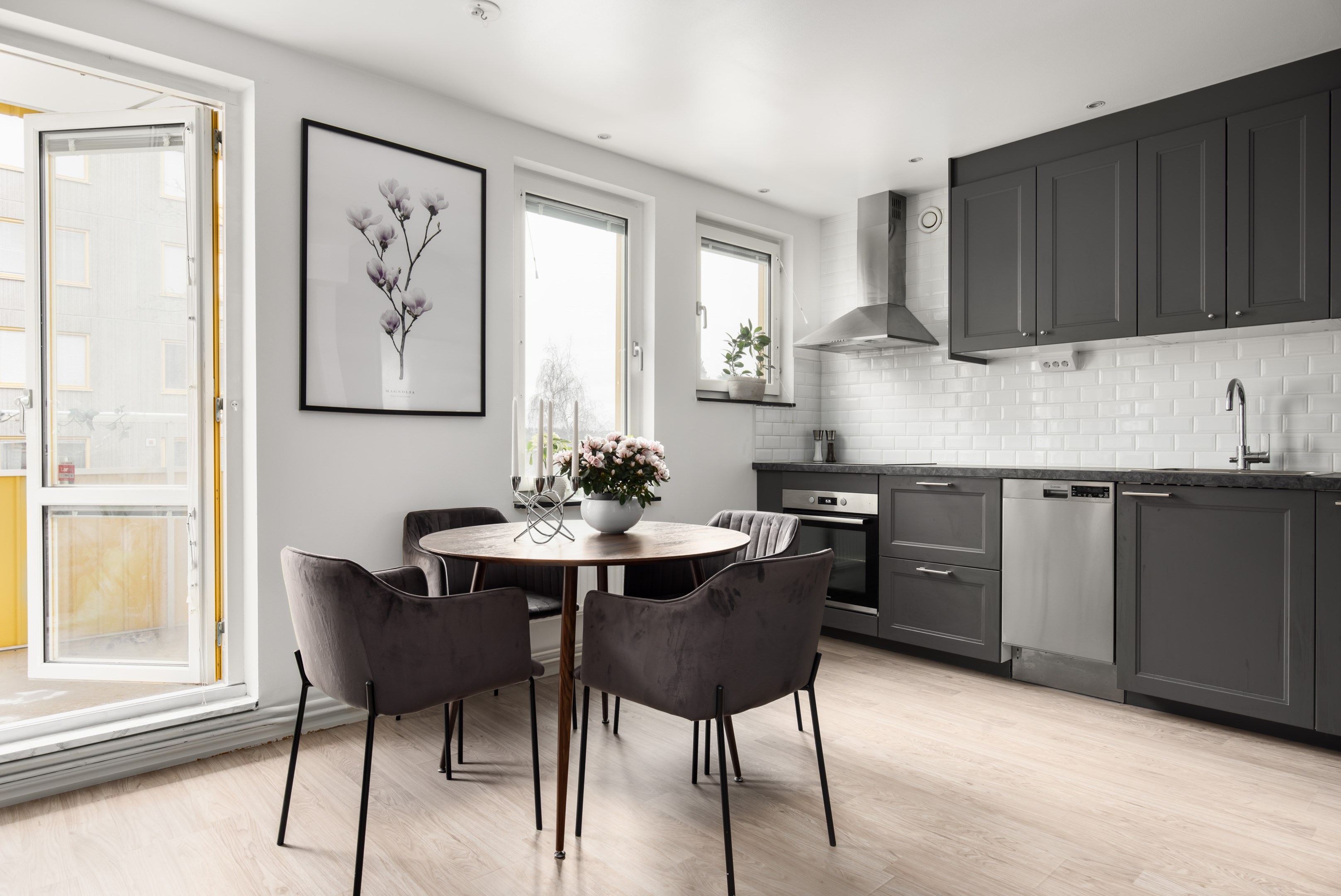 Bostadsbild från Skarpövägen 51, Till salu i Västra Orminge, Nacka