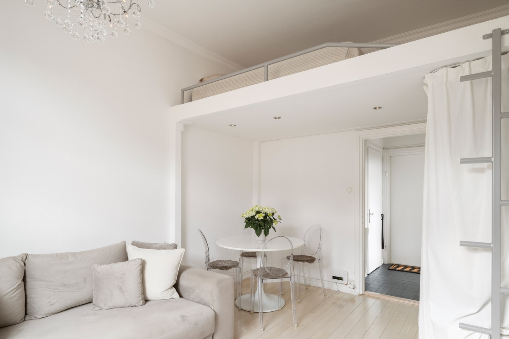 Bostadsbild från Linnégatan 39B,4tr, Såld i Östermalmstorg/Stureplan, Stockholm