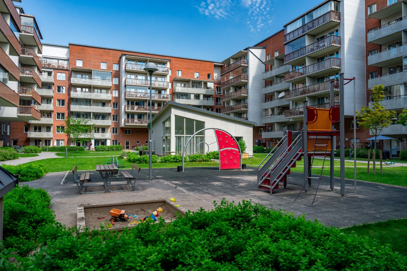Bostadsbild från Skyttelgatan 16, Såld i Kungsängen, Uppsala