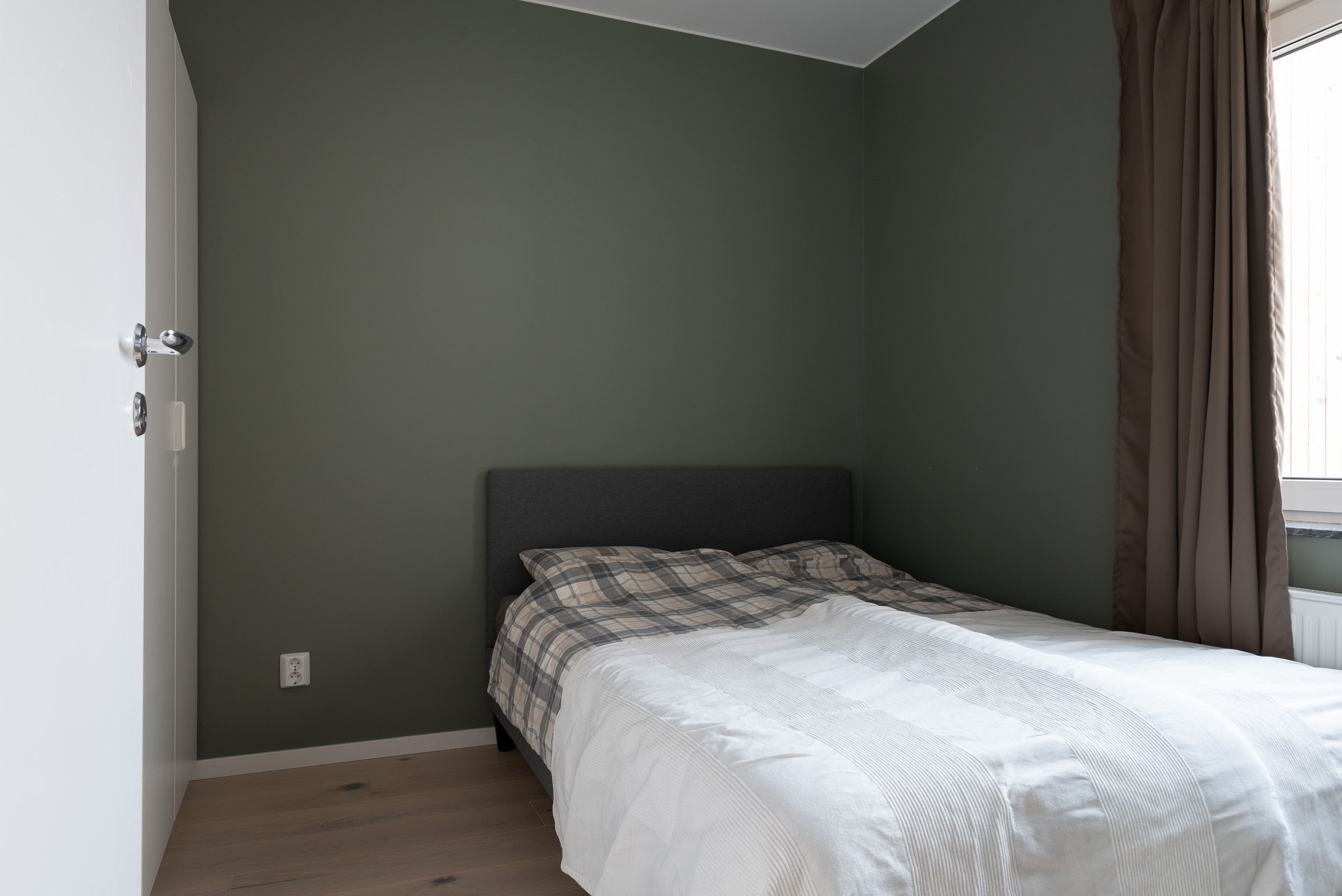 Bostadsbild från Jordgubbsvägen 20D, Såld i Södra Källtorp, Västerås