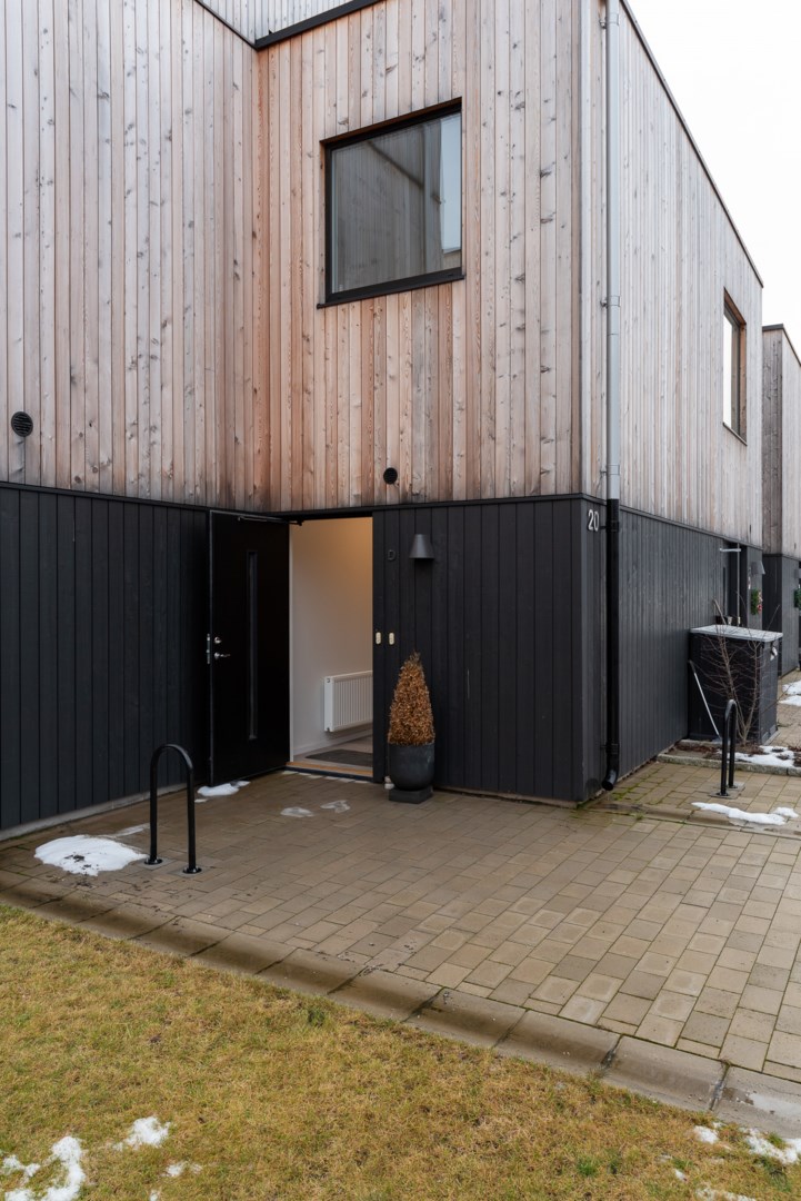 Bostadsbild från Jordgubbsvägen 20D, Till salu i Södra Källtorp, Västerås