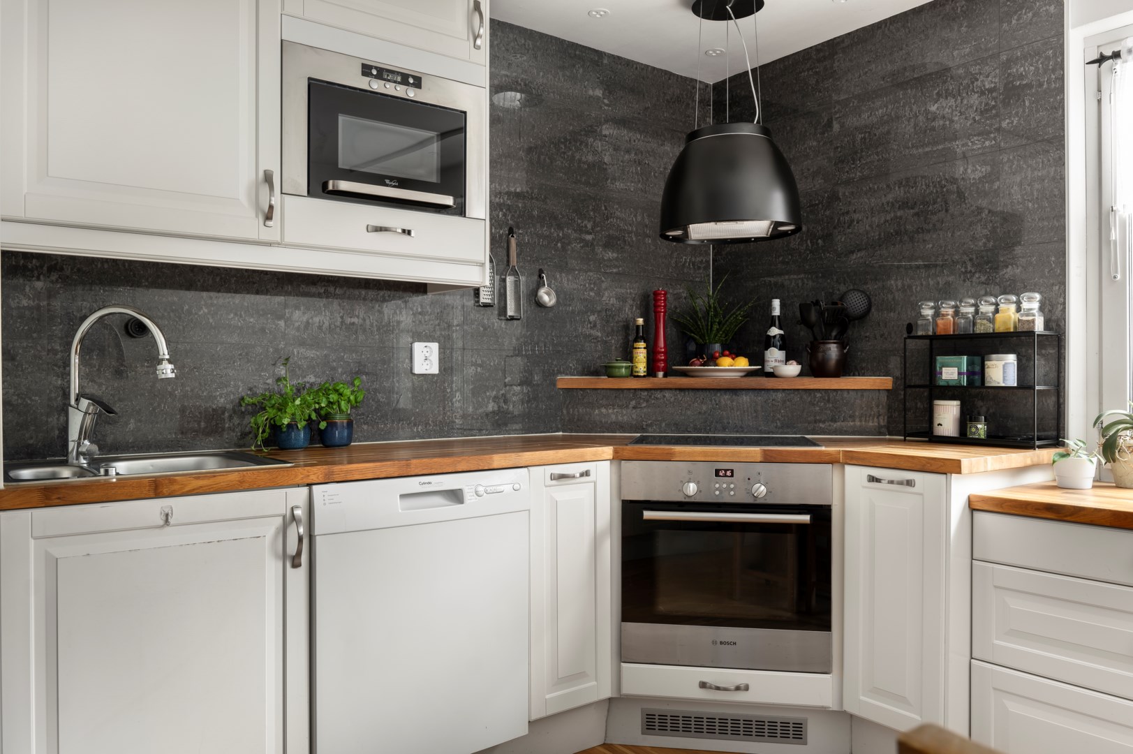 Bostadsbild från Serenadvägen 40, Såld i Nacka Forum, Nacka