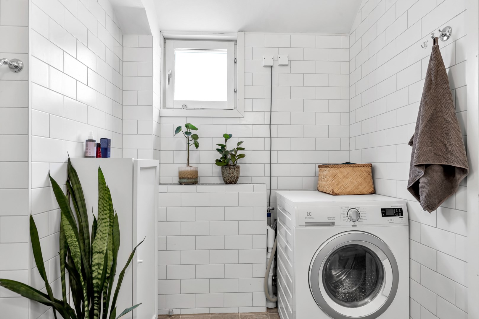 Bostadsbild från Eksoppsvägen 35, Såld i Norby, Uppsala