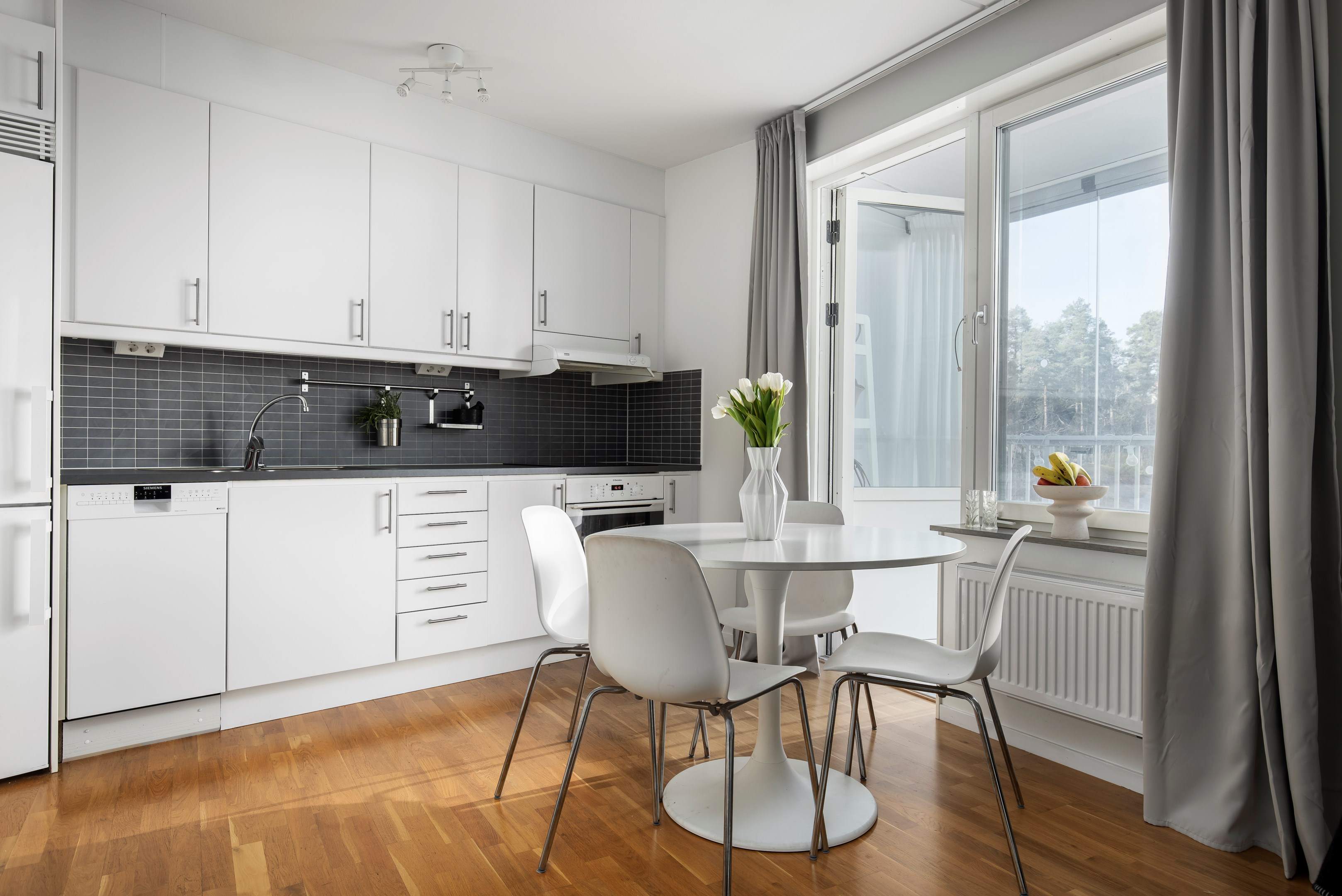 Bostadsbild från Gamla Södertäljevägen 6, Såld i Fruängen, Stockholm