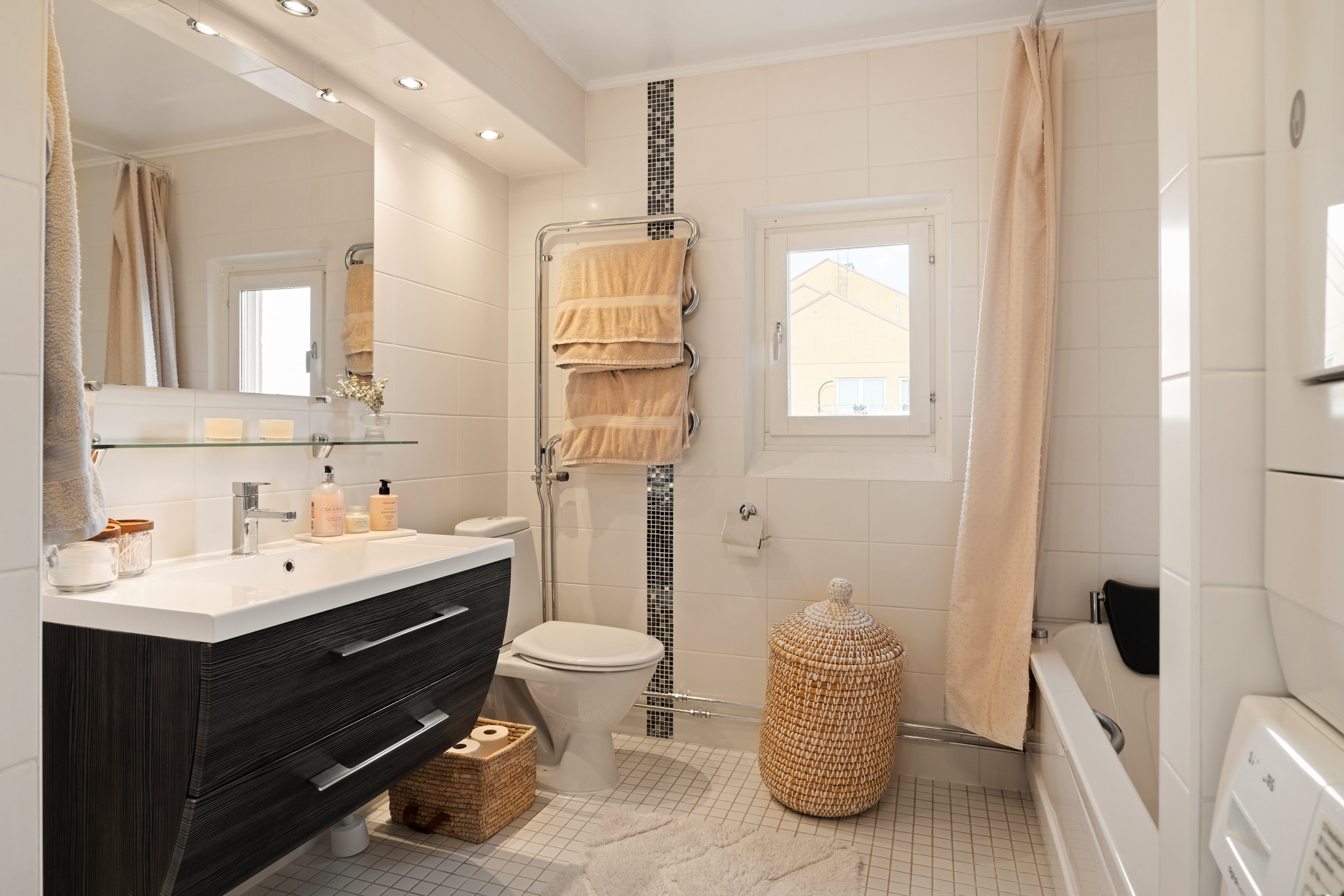 Bostadsbild från Kantatvägen 15, Såld i Forum Nacka, Nacka