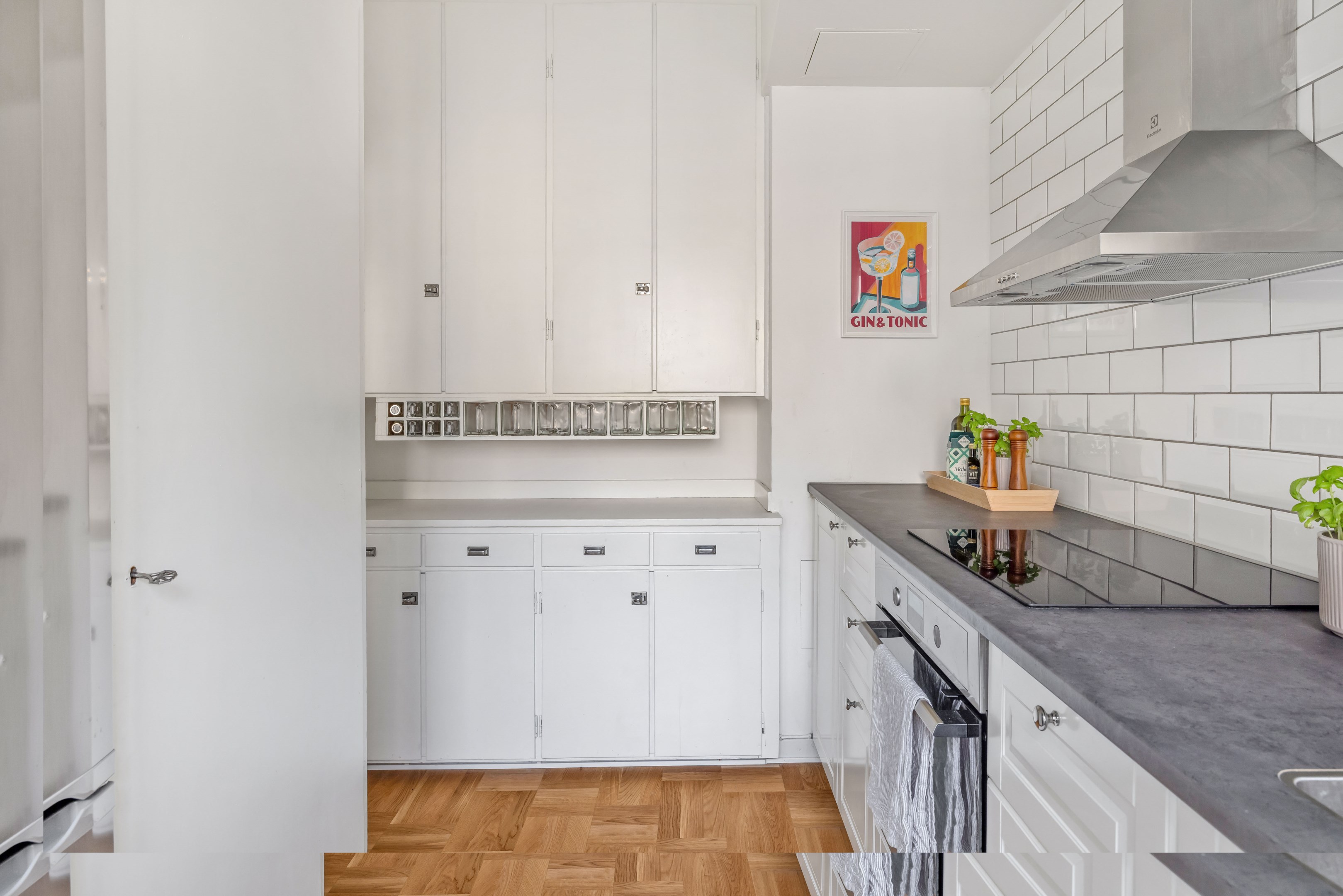 Bostadsbild från S:t Olofsgatan 4, Till salu i Öfre Slotts, Uppsala