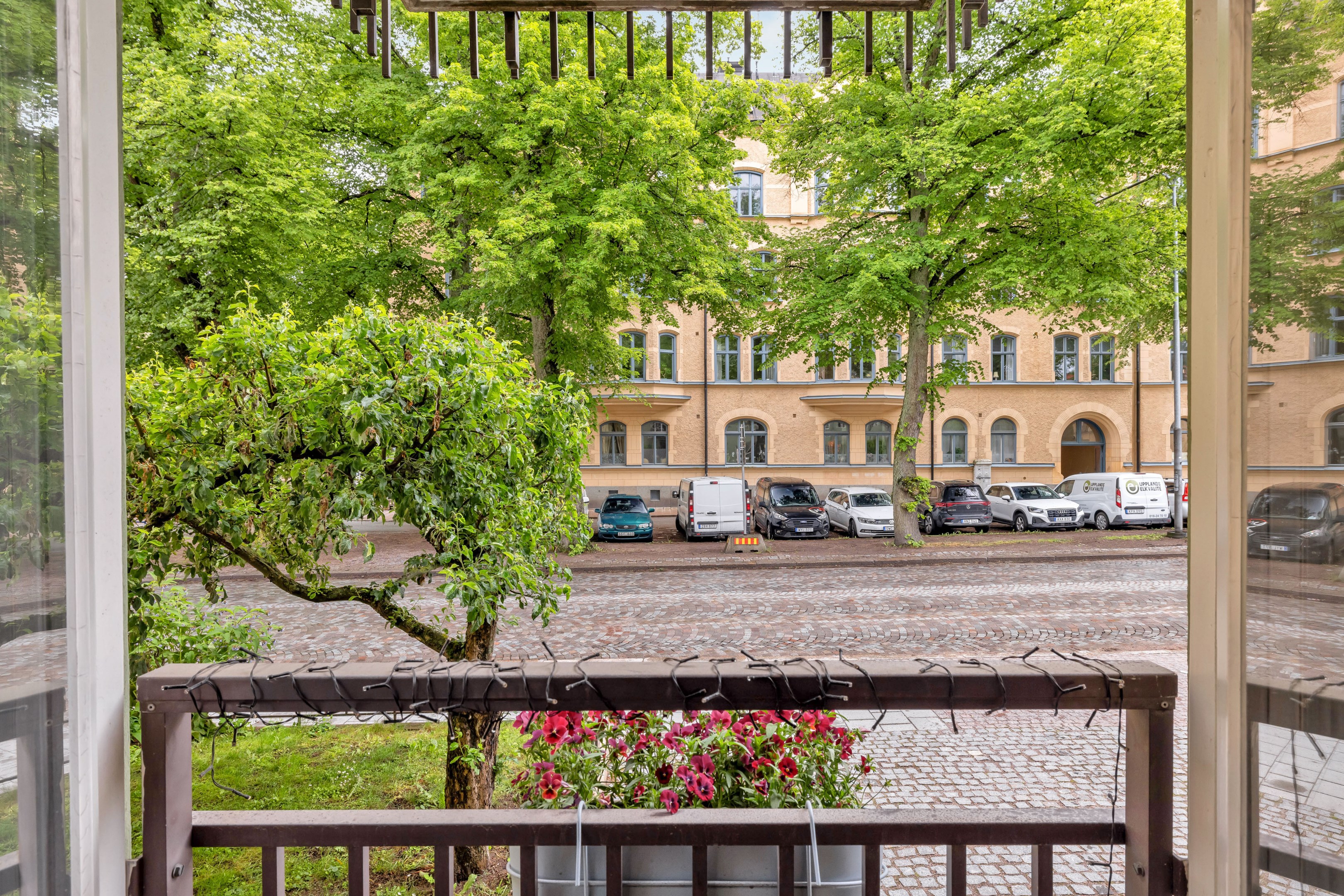 Bostadsbild från S:t Olofsgatan 4, Till salu i Öfre Slotts, Uppsala