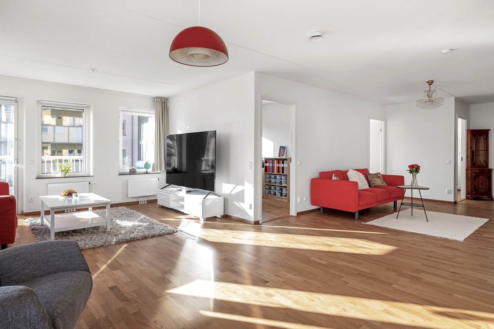 Bostadsbild från Råbyvägen 70, Såld i Kapellgärdet, Uppsala