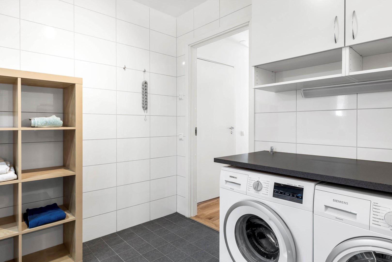 Bostadsbild från Råbyvägen 70, Såld i Kapellgärdet, Uppsala