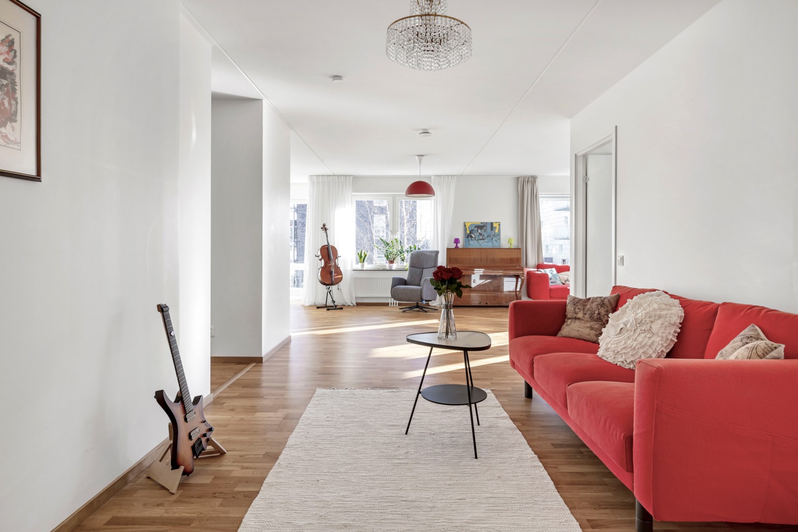 Bostadsbild från Råbyvägen 70, Såld i Kapellgärdet, Uppsala