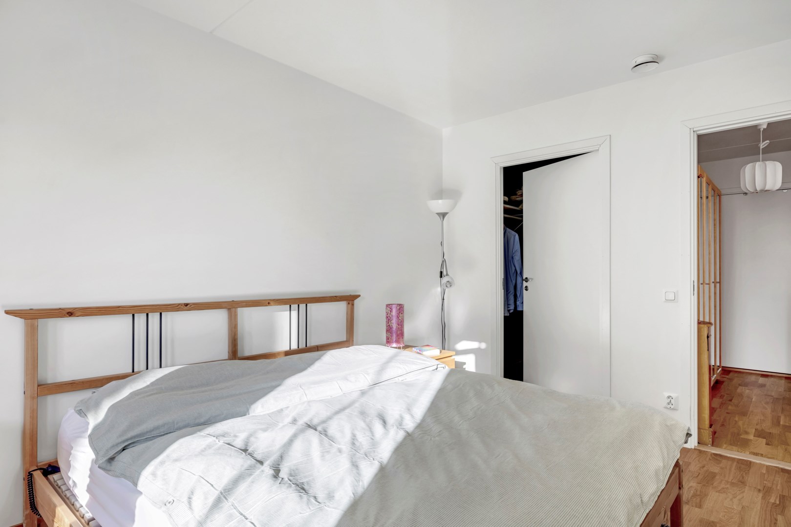 Bostadsbild från Råbyvägen 70, Såld i Kapellgärdet, Uppsala