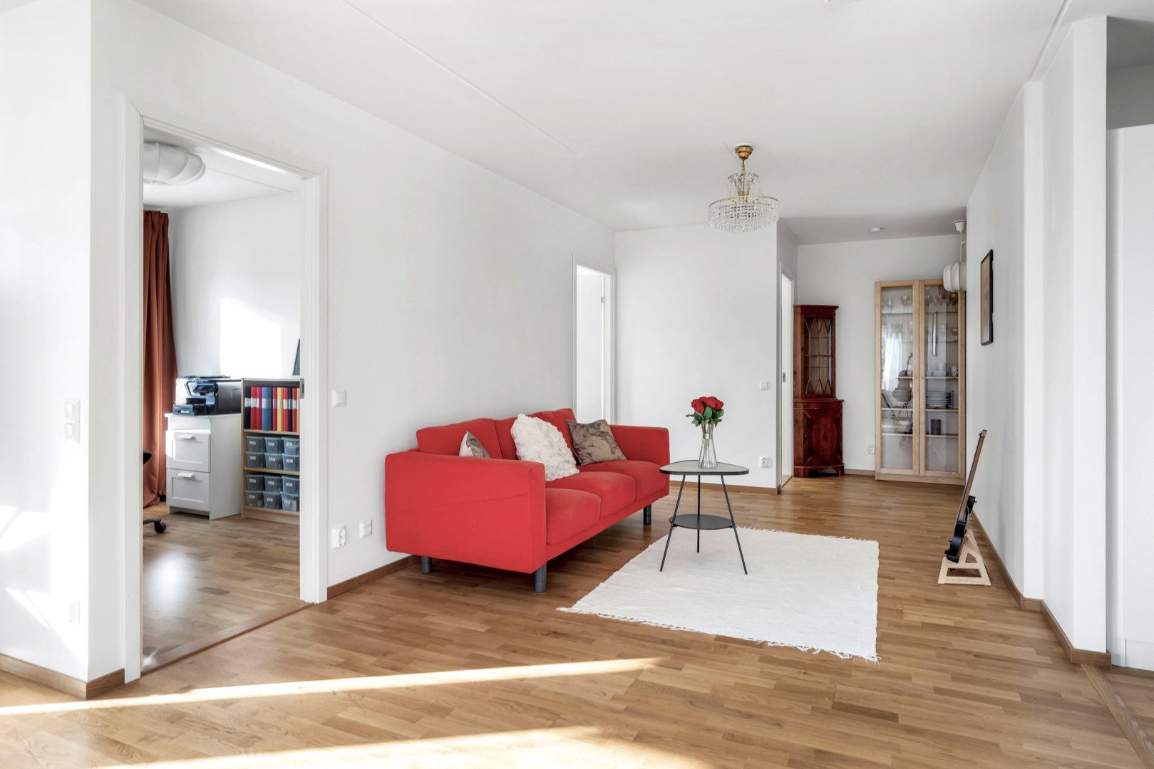 Bostadsbild från Råbyvägen 70, Såld i Kapellgärdet, Uppsala