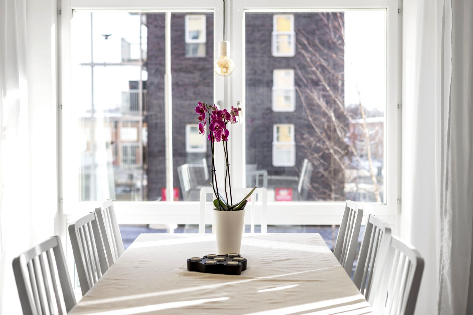 Bostadsbild från Råbyvägen 70, Såld i Kapellgärdet, Uppsala