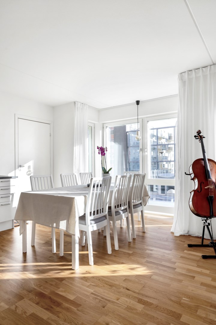 Bostadsbild från Råbyvägen 70, Såld i Kapellgärdet, Uppsala