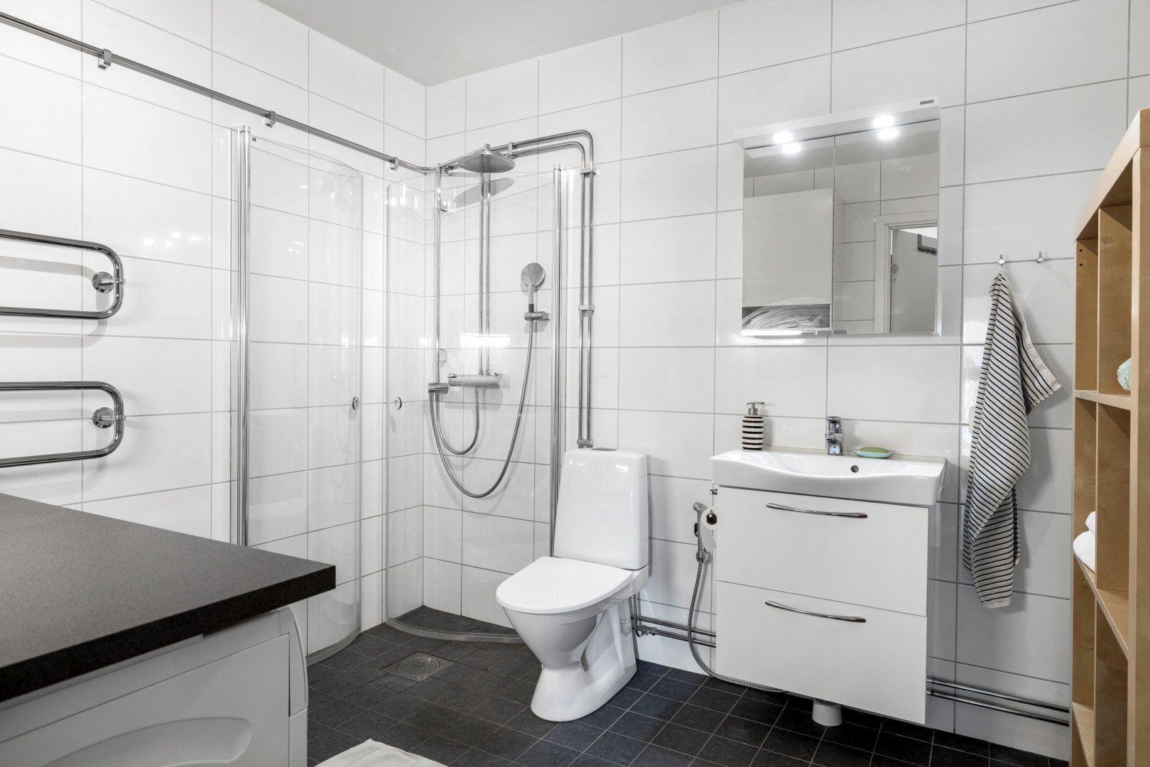 Bostadsbild från Råbyvägen 70, Såld i Kapellgärdet, Uppsala