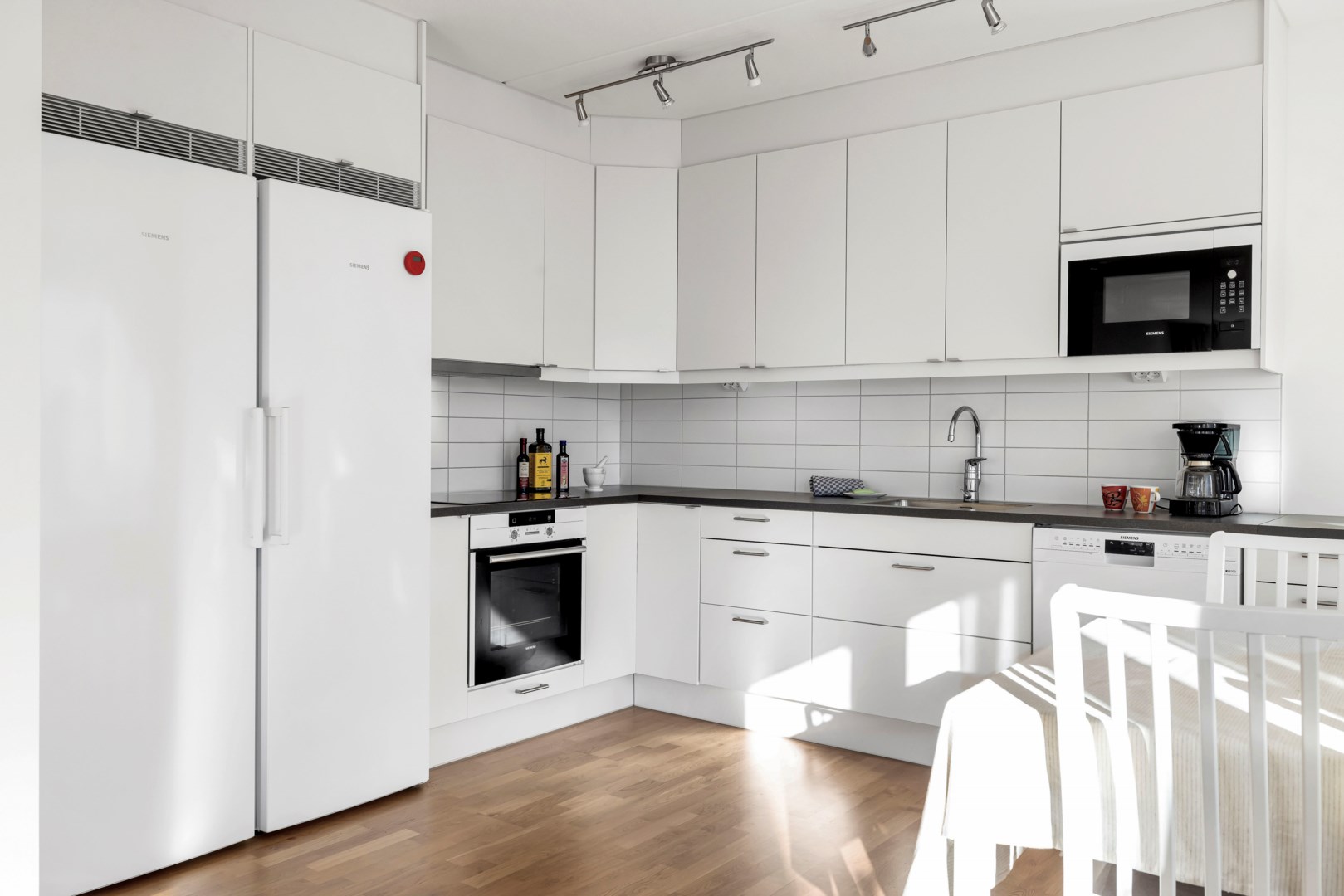 Bostadsbild från Råbyvägen 70, Såld i Kapellgärdet, Uppsala