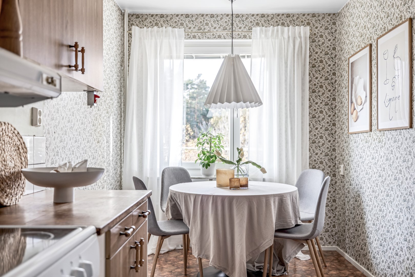 Bostadsbild från Tiundagatan 37, Till salu i Luthagen, Uppsala