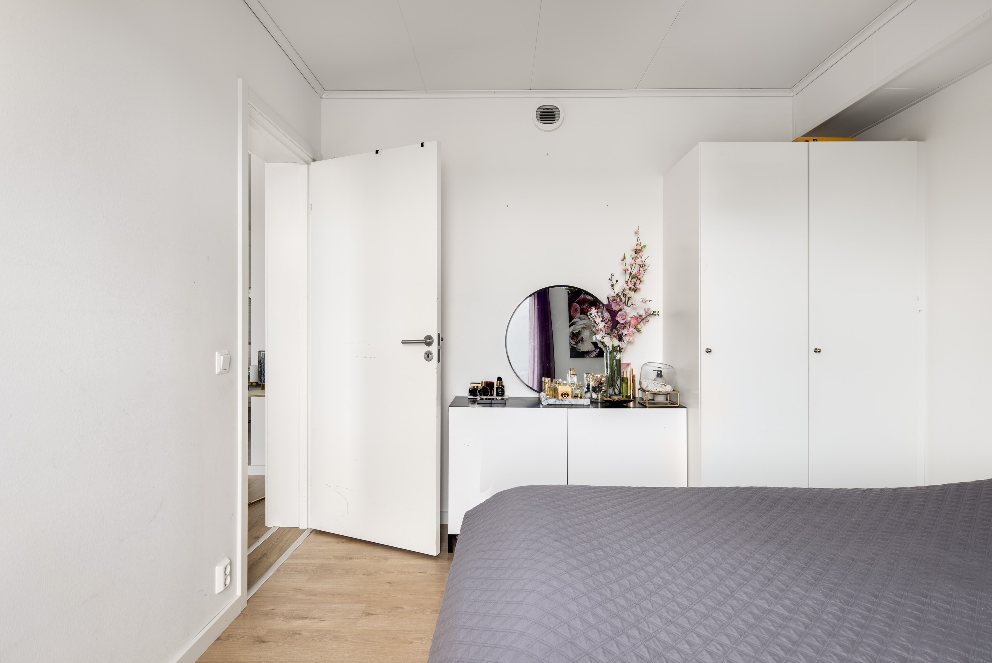 Bostadsbild från Fidravägen 35, 4/4tr, Såld i Saltsjöbaden, Nacka