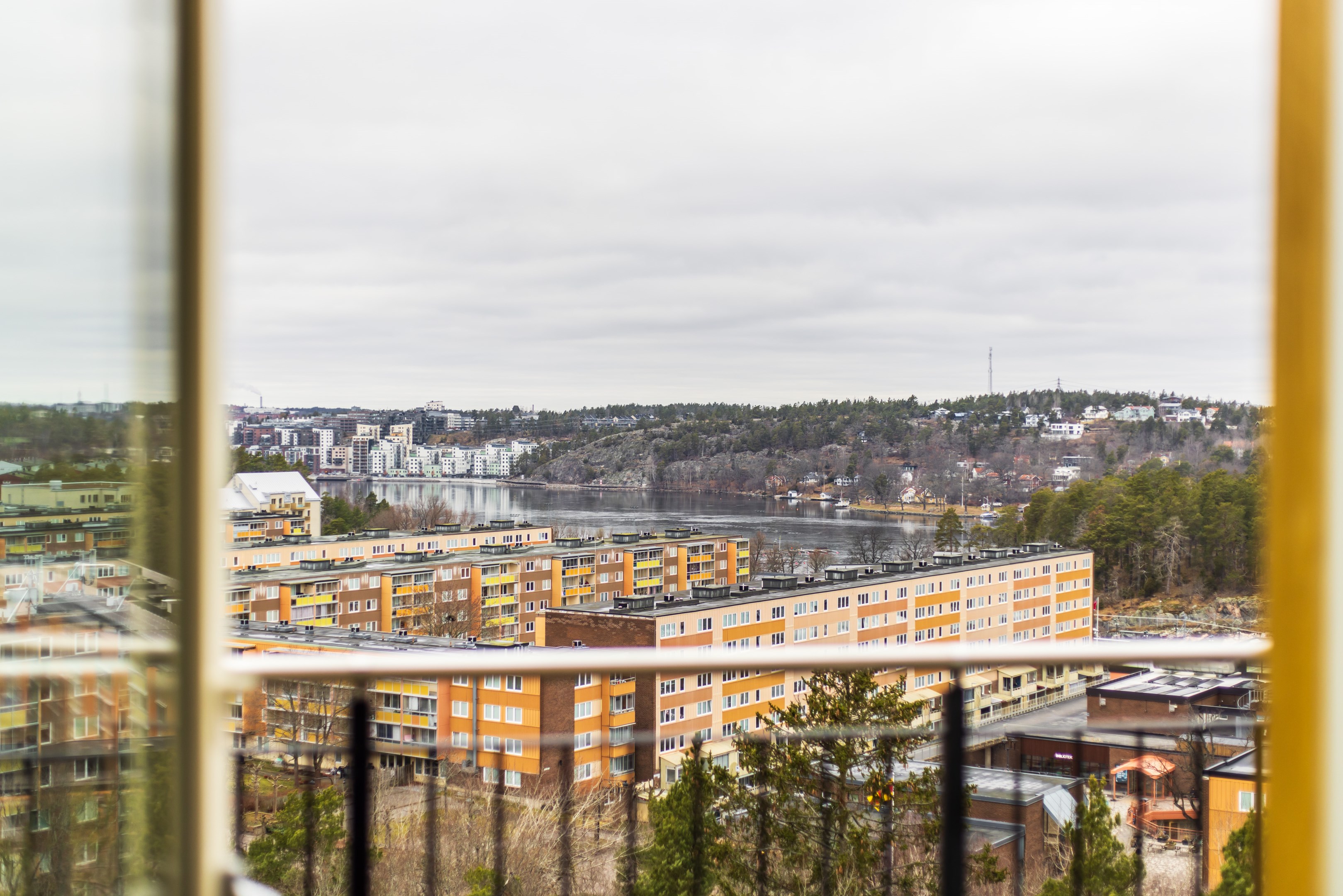 Bostadsbild från Fidravägen 35, 4/4tr, Såld i Saltsjöbaden, Nacka