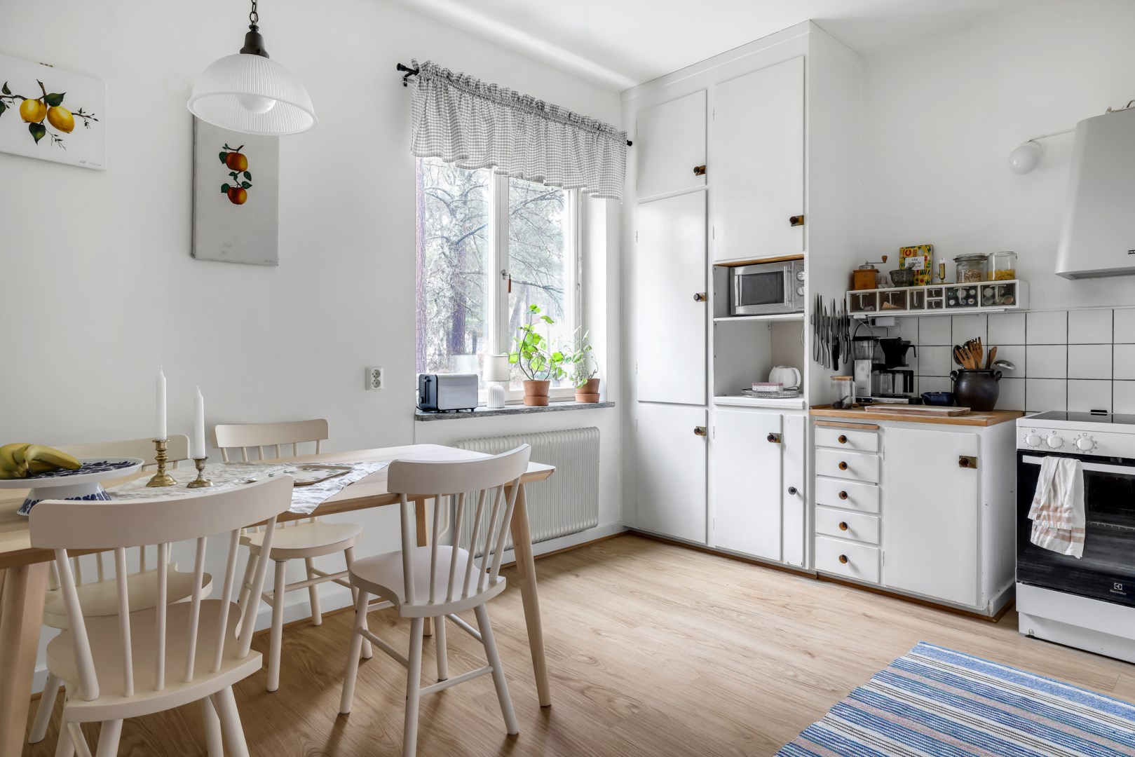 Bostadsbild från Norbyvägen 77A, Såld i Sommarro, Uppsala