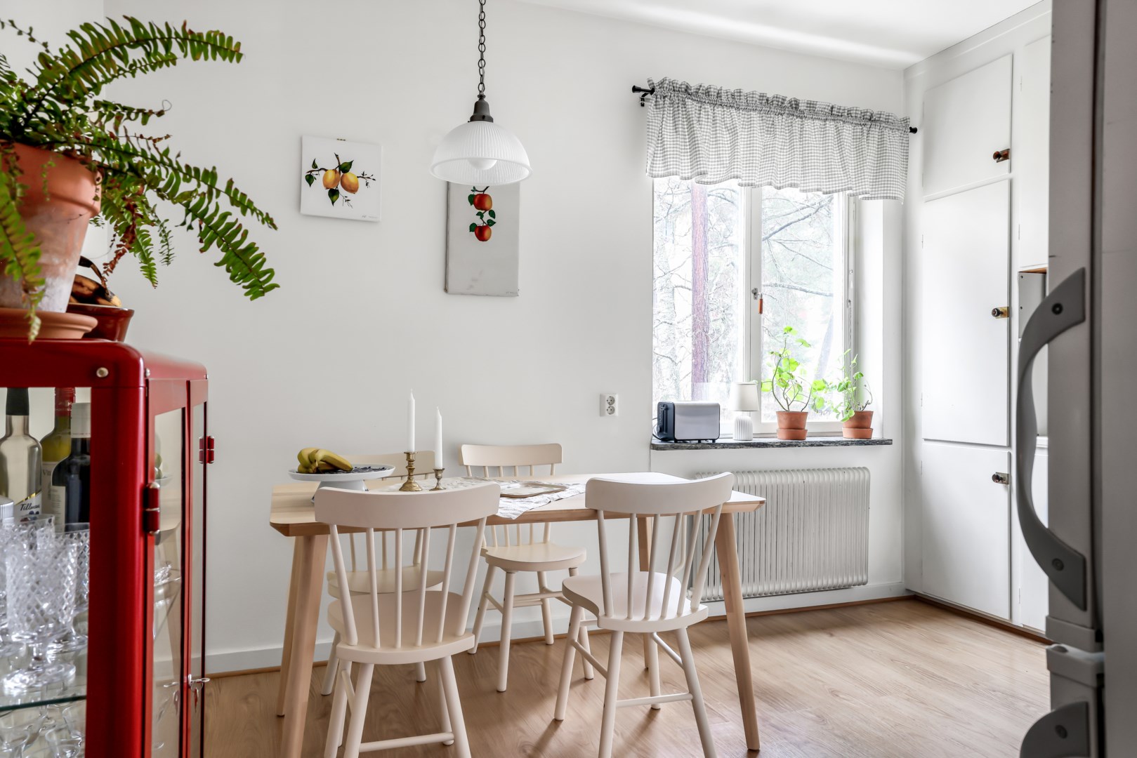 Bostadsbild från Norbyvägen 77A, Såld i Sommarro, Uppsala