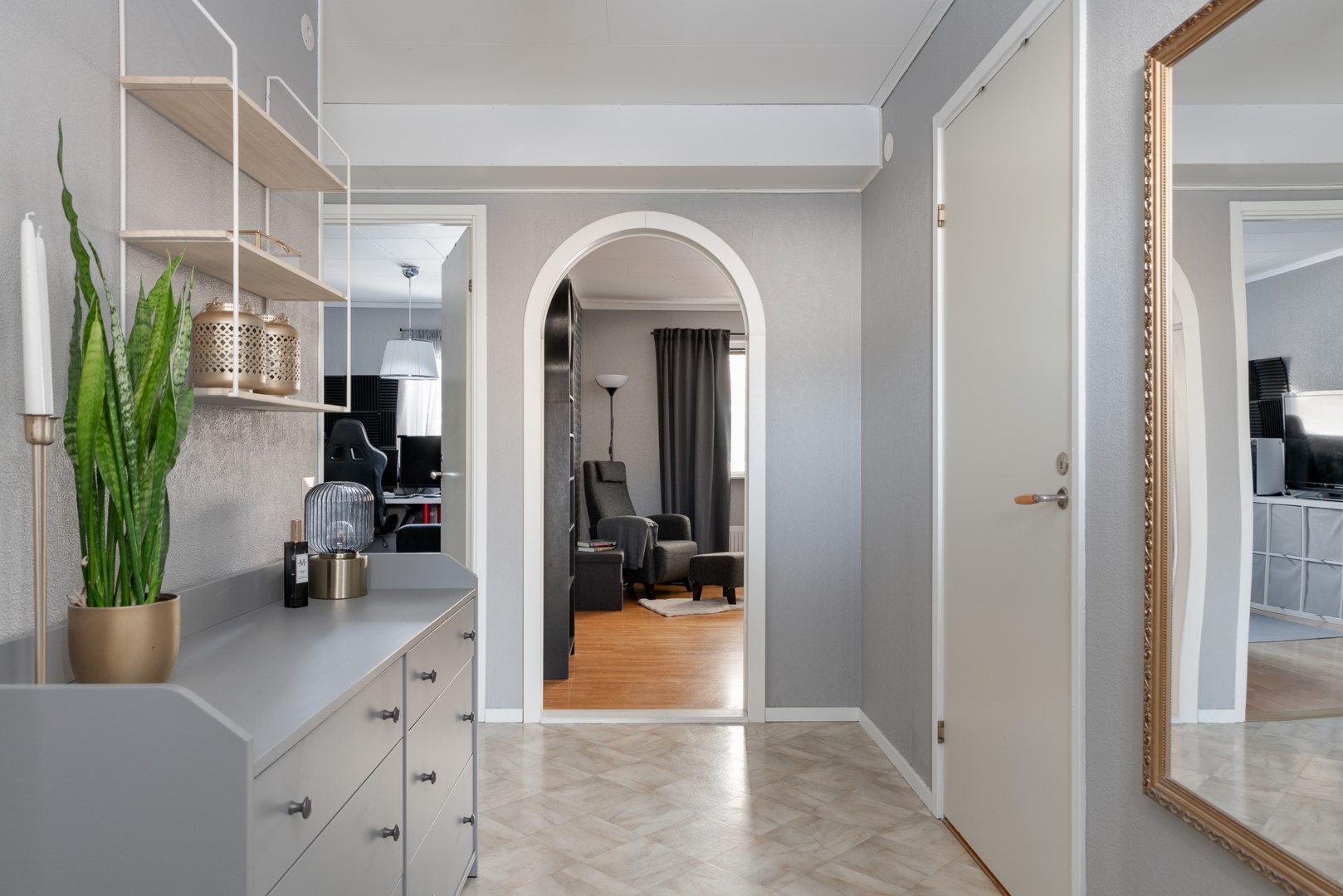 Bostadsbild från Irisvägen 132, Såld i Norra Gryta, Västerås