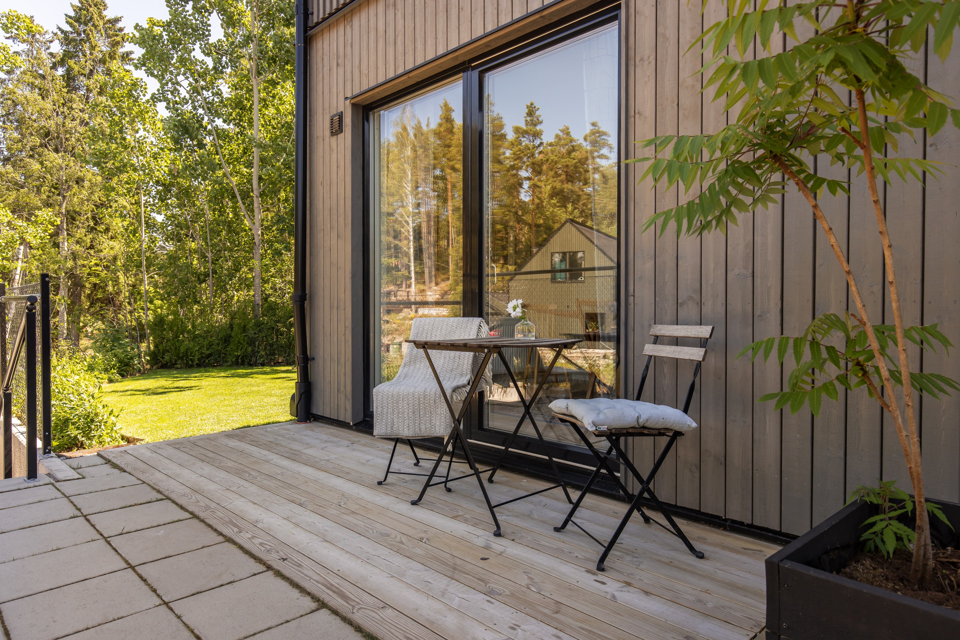 Bostadsbild från Bågvägen 8F, Till salu i Kummelnäs, Nacka