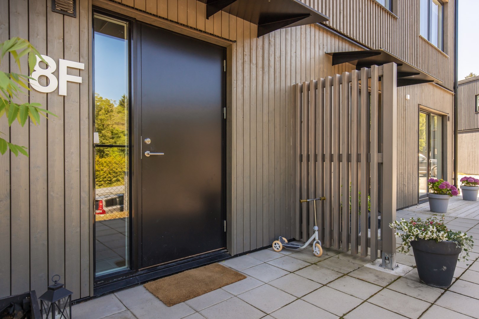 Bostadsbild från Bågvägen 8F, Till salu i Kummelnäs, Nacka