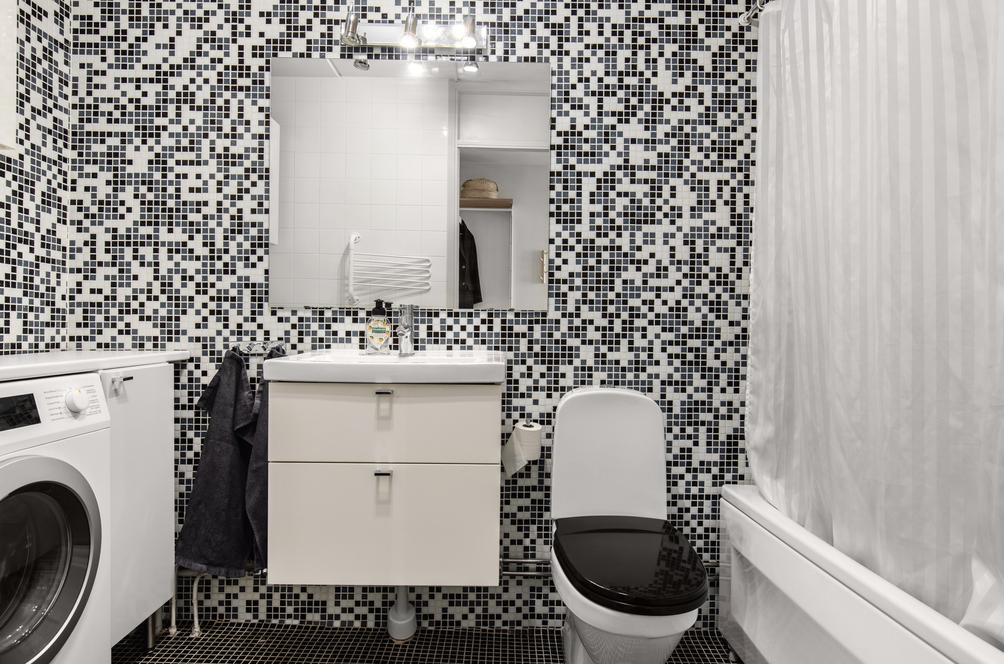 Bostadsbild från Björkholmsvägen 225, Såld i Östra Orminge, Nacka