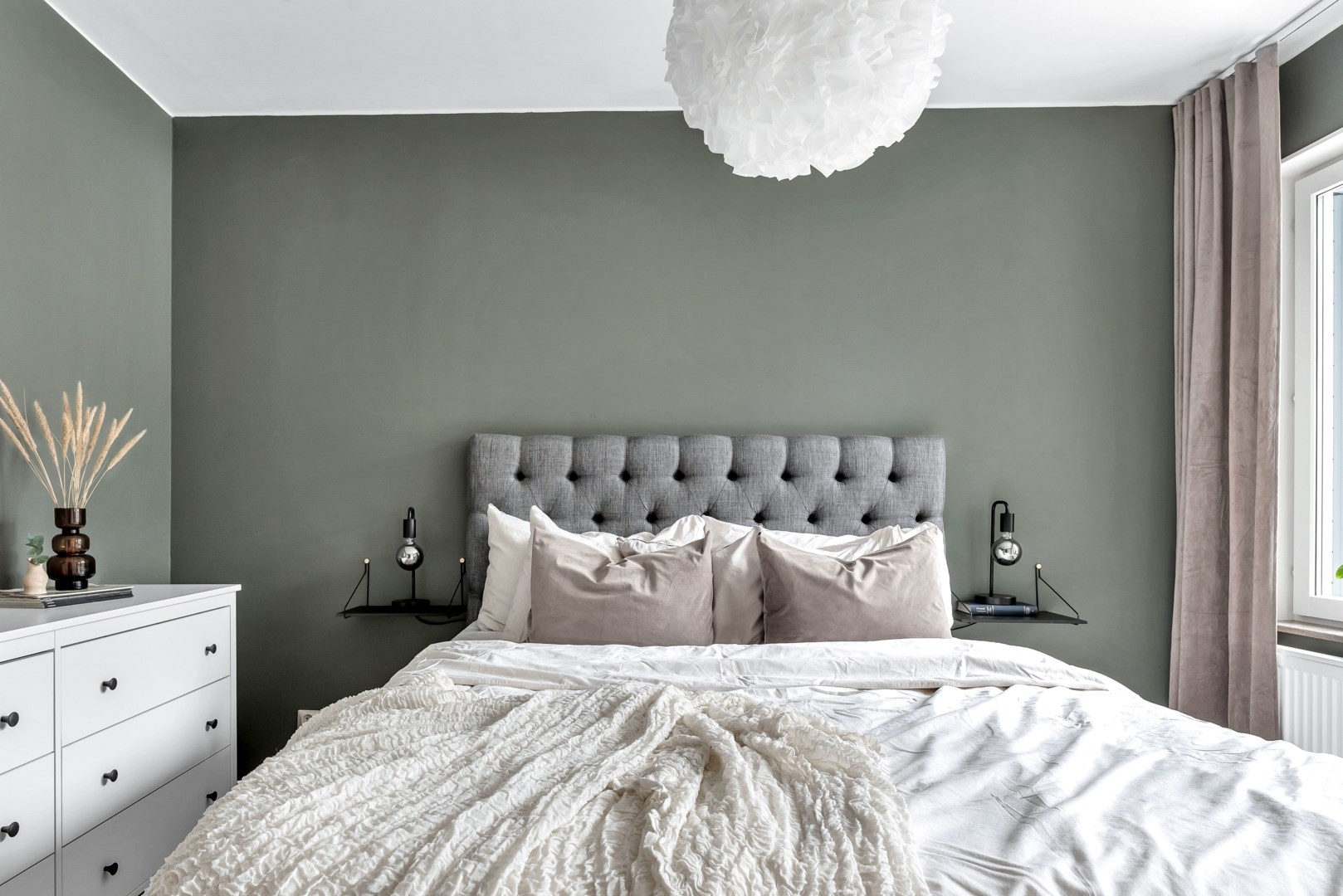 Bostadsbild från Svärdsliljegatan 4, Såld i Salabacke, Uppsala