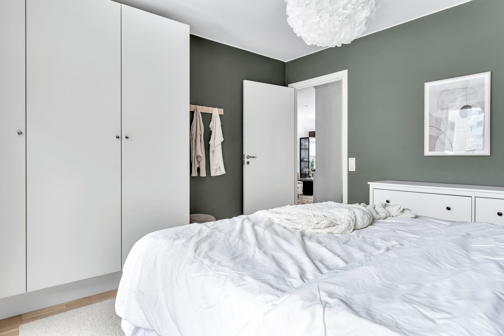 Bostadsbild från Svärdsliljegatan 4, Såld i Salabacke, Uppsala