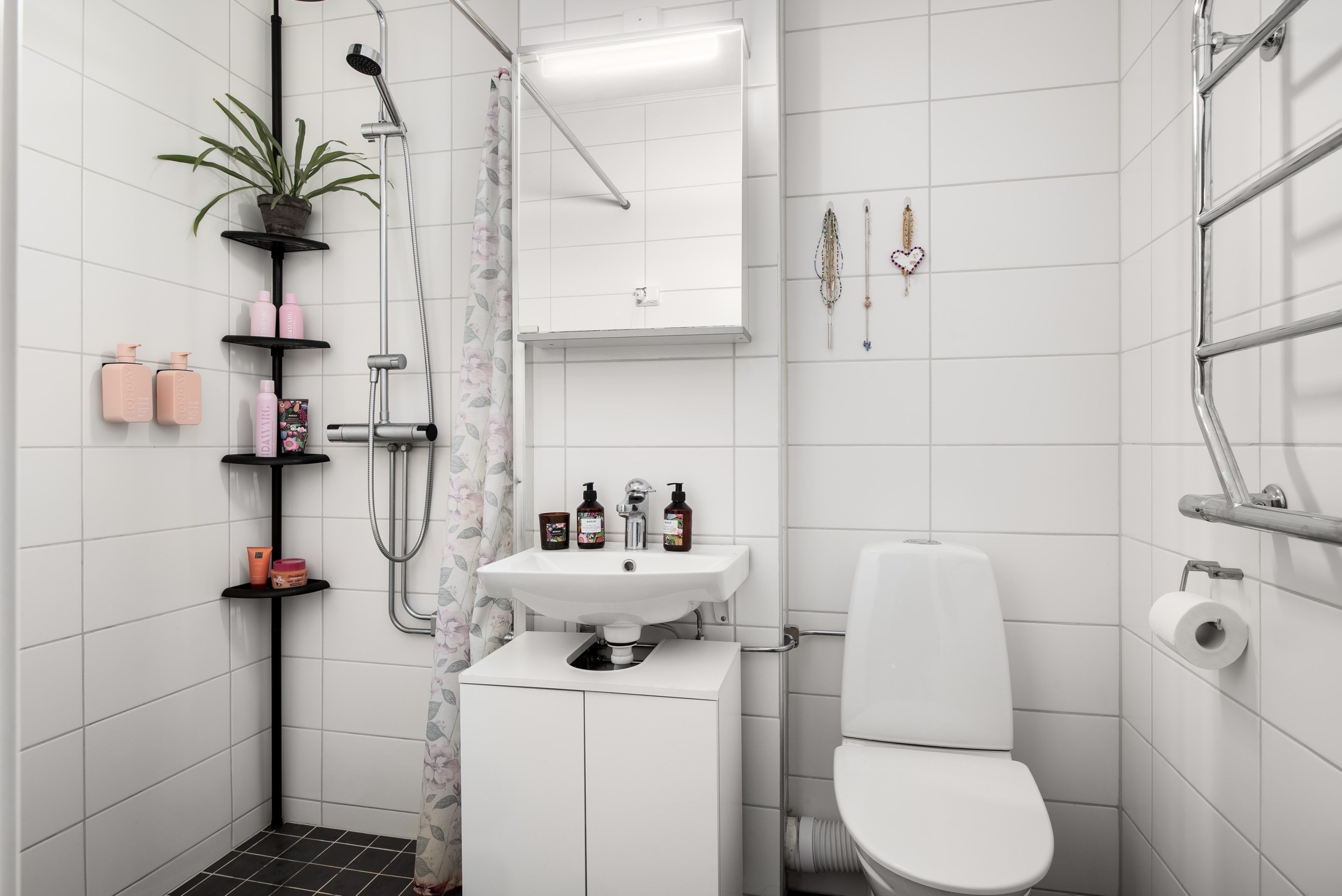 Bostadsbild från Ormingeringen 77, Kommande i Västra Orminge, Nacka