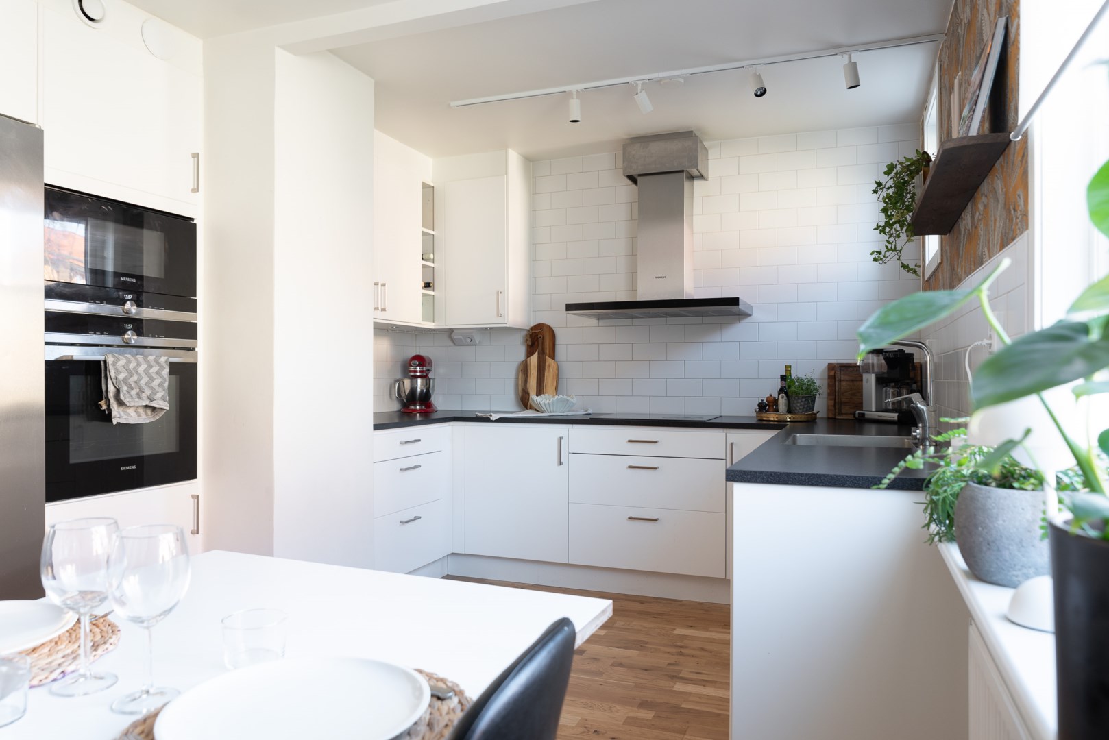 Bostadsbild från Apalbyvägen 6, Såld i Blåsbo, Västerås