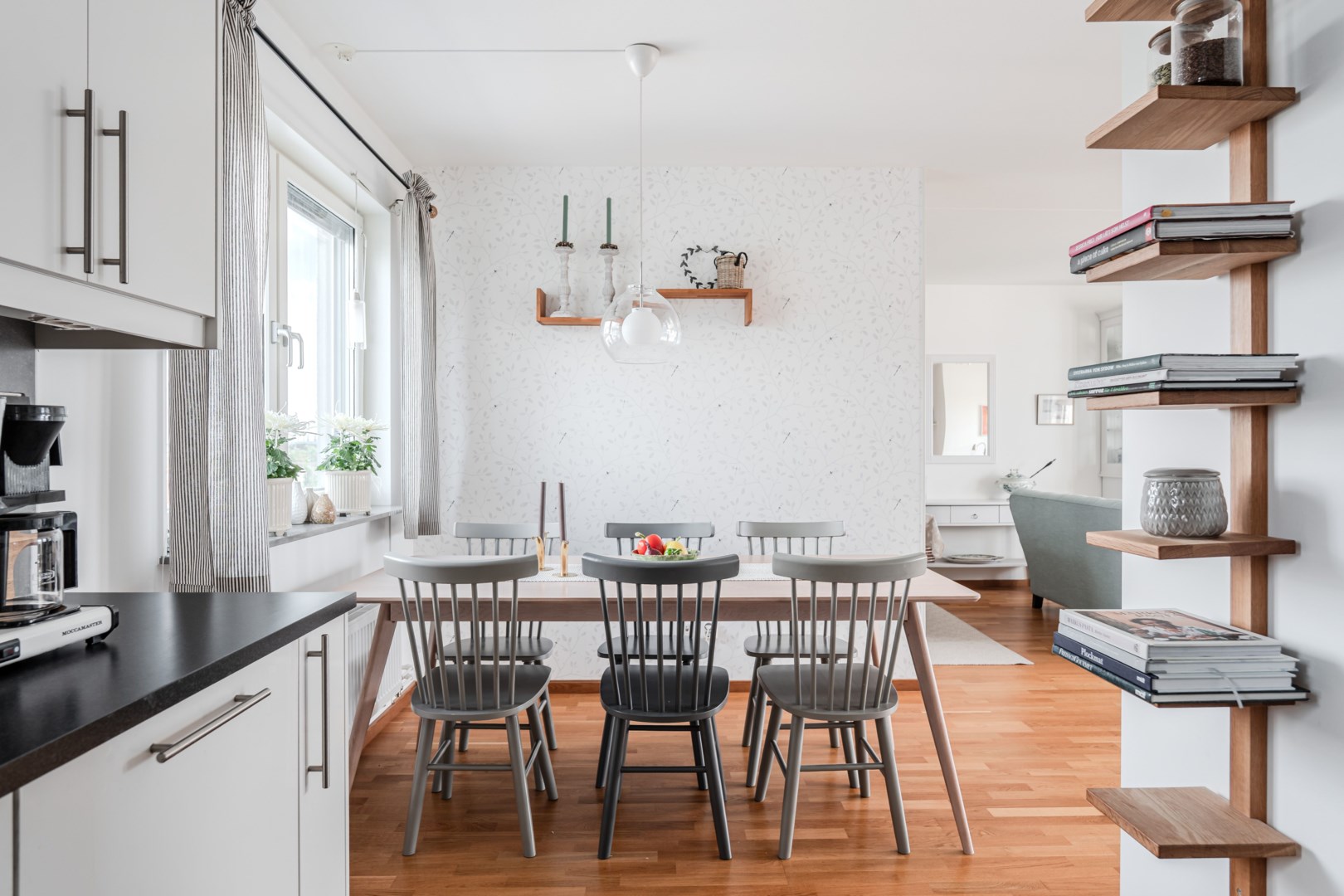 Bostadsbild från Torngatan 14, Till salu i Kapellgärdet, Uppsala