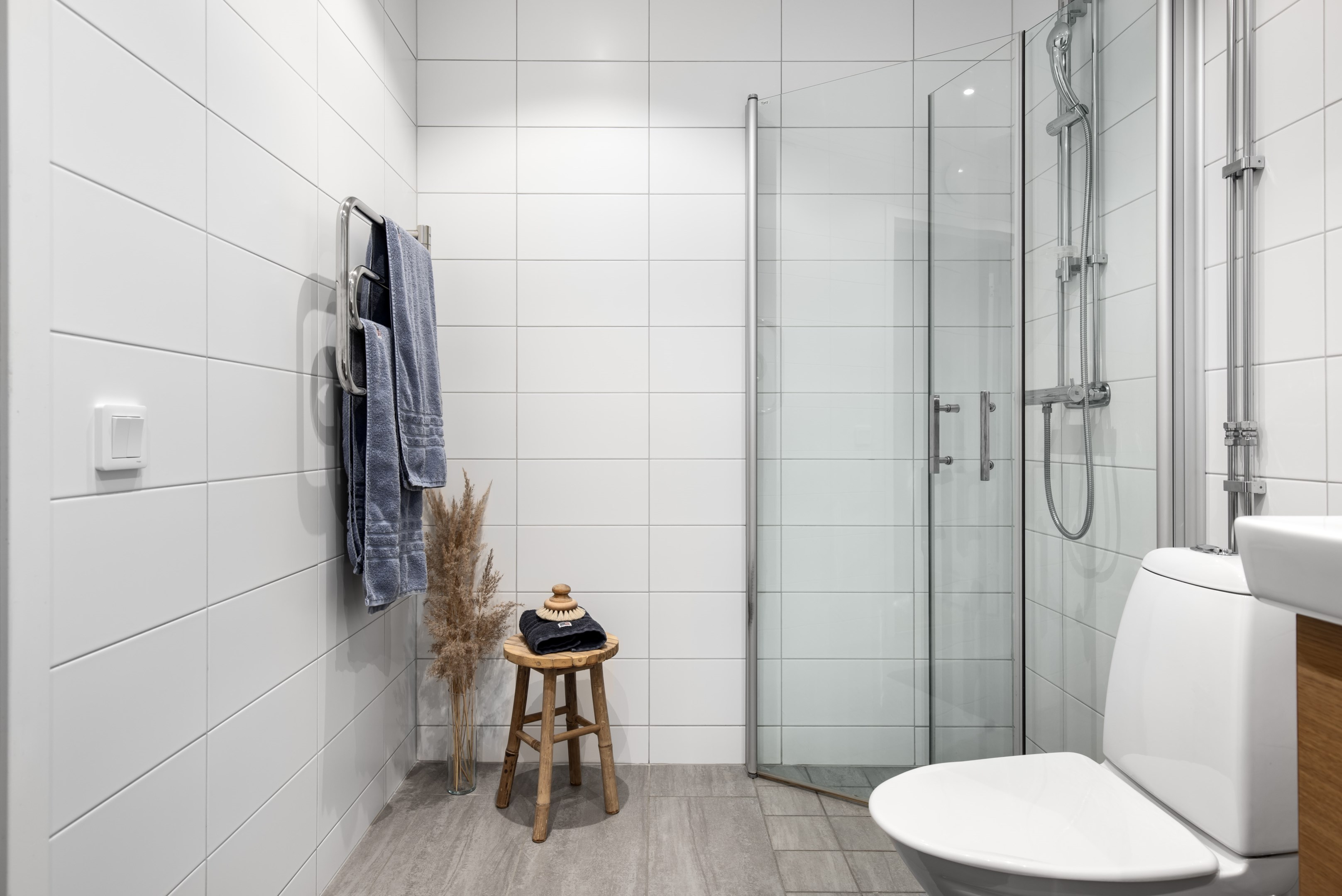 Bostadsbild från Ormingeringen 62A, Till salu i Västra Orminge, Nacka