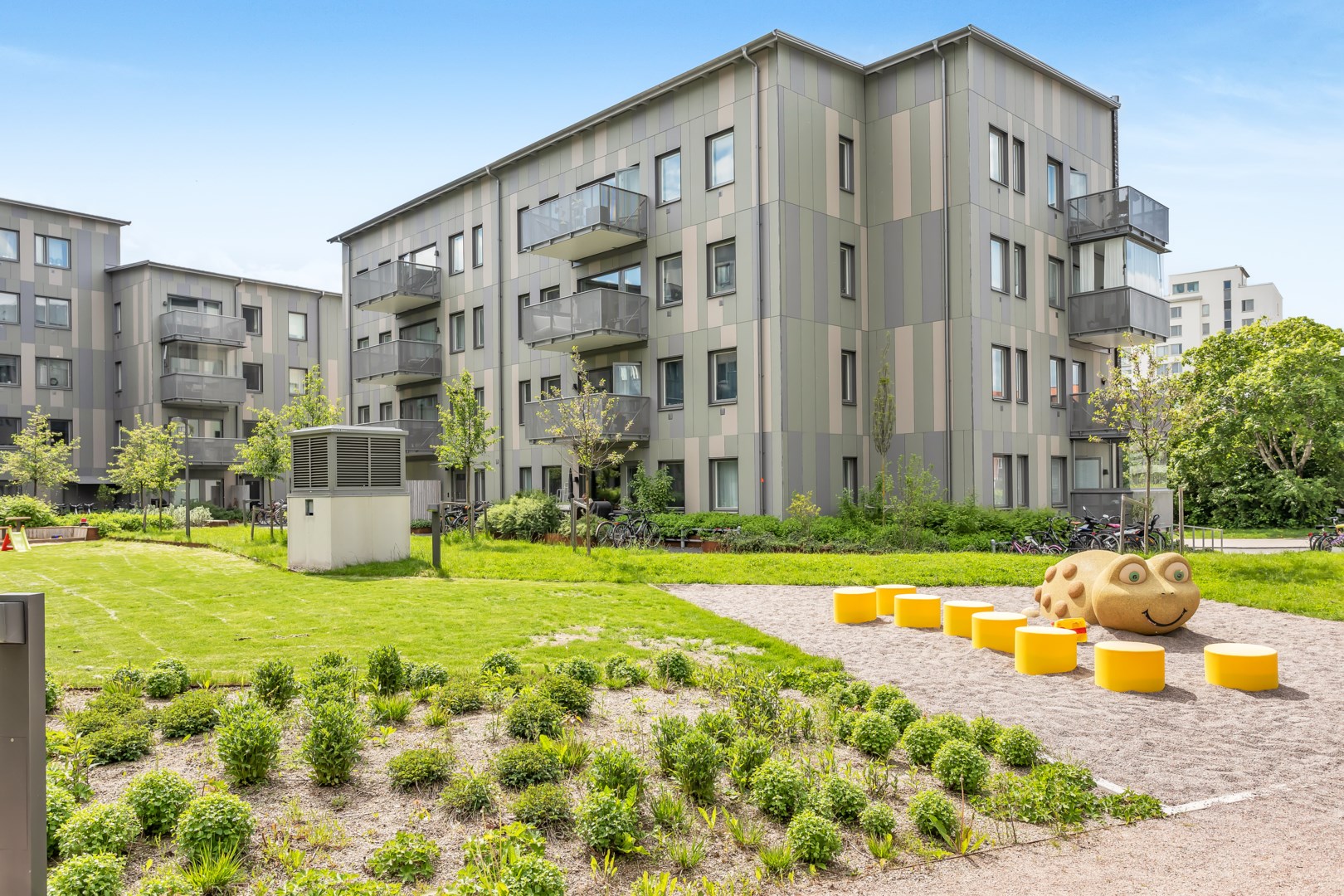 Bostadsbild från Svärdsliljegatan 2, Såld i Salabacke, Uppsala