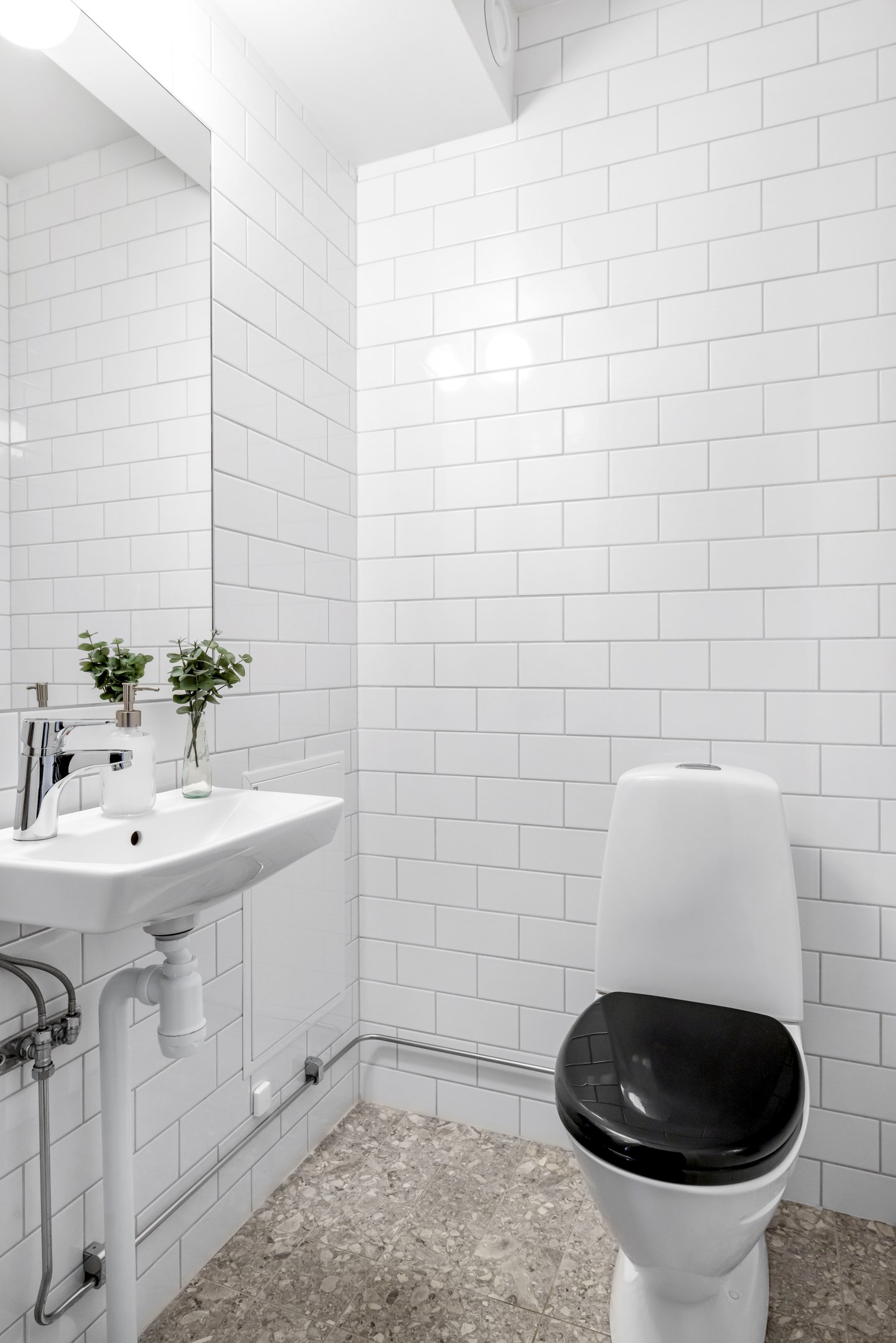 Bostadsbild från Svärdsliljegatan 2, Såld i Salabacke, Uppsala