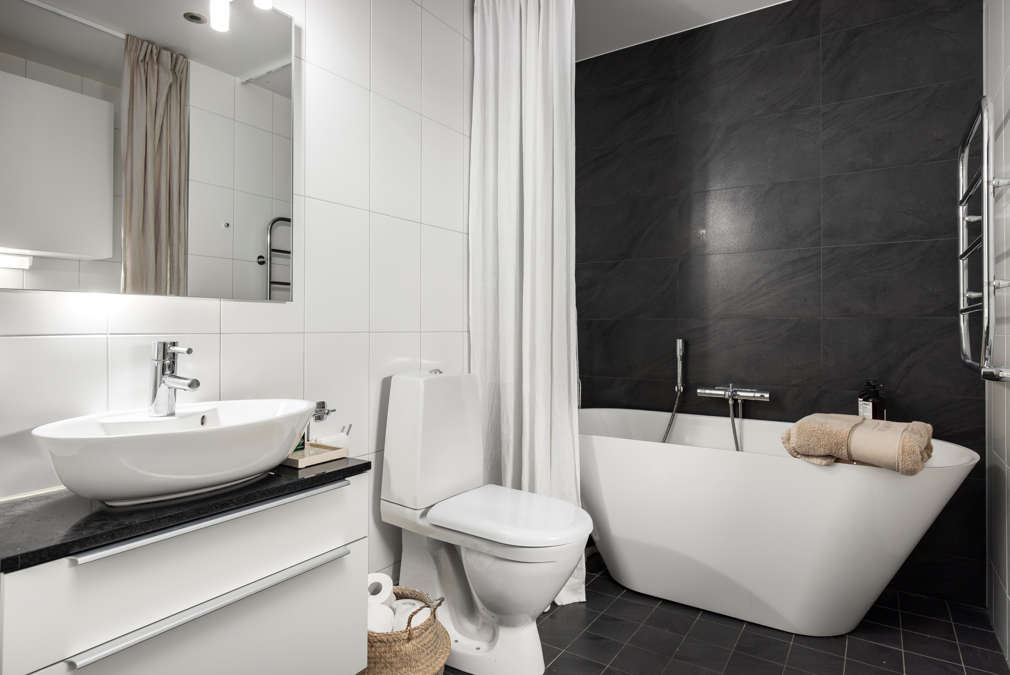 Bostadsbild från Mjölnarvägen 24, Såld i , Nacka