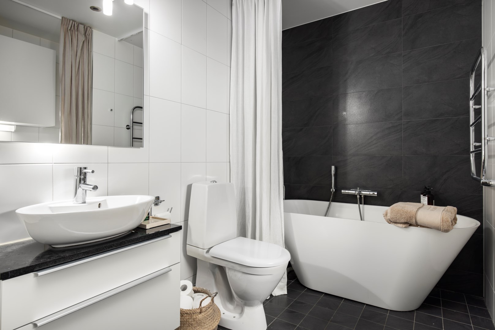 Bostadsbild från Mjölnarvägen 24, Såld i , Nacka