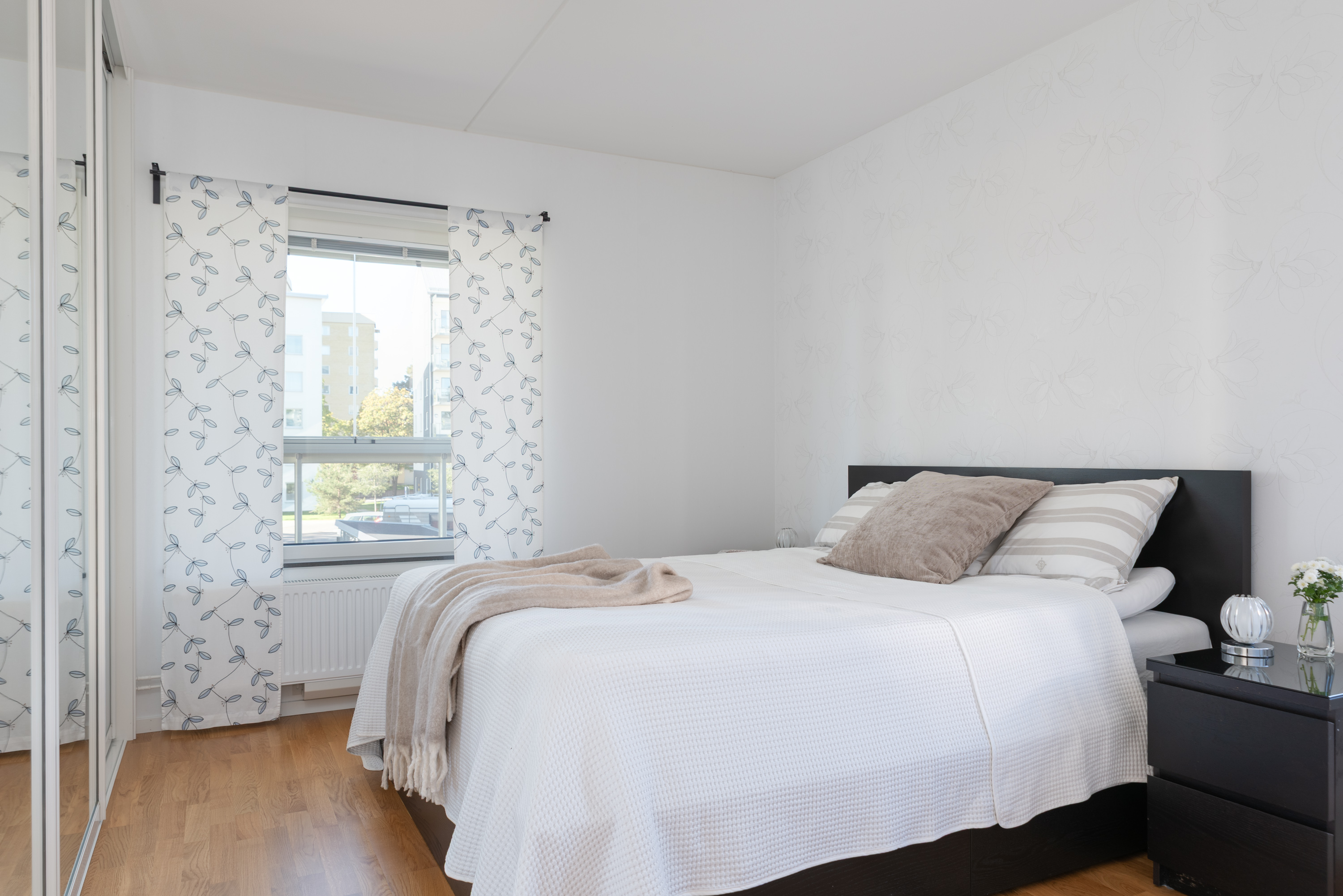 Bostadsbild från Patentgatan 18, Kommande i Tegnérlunden, Västerås