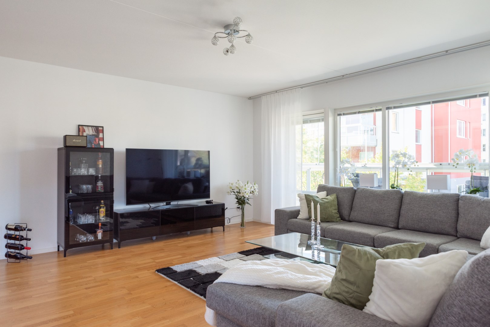 Bostadsbild från Patentgatan 18, Kommande i Tegnérlunden, Västerås