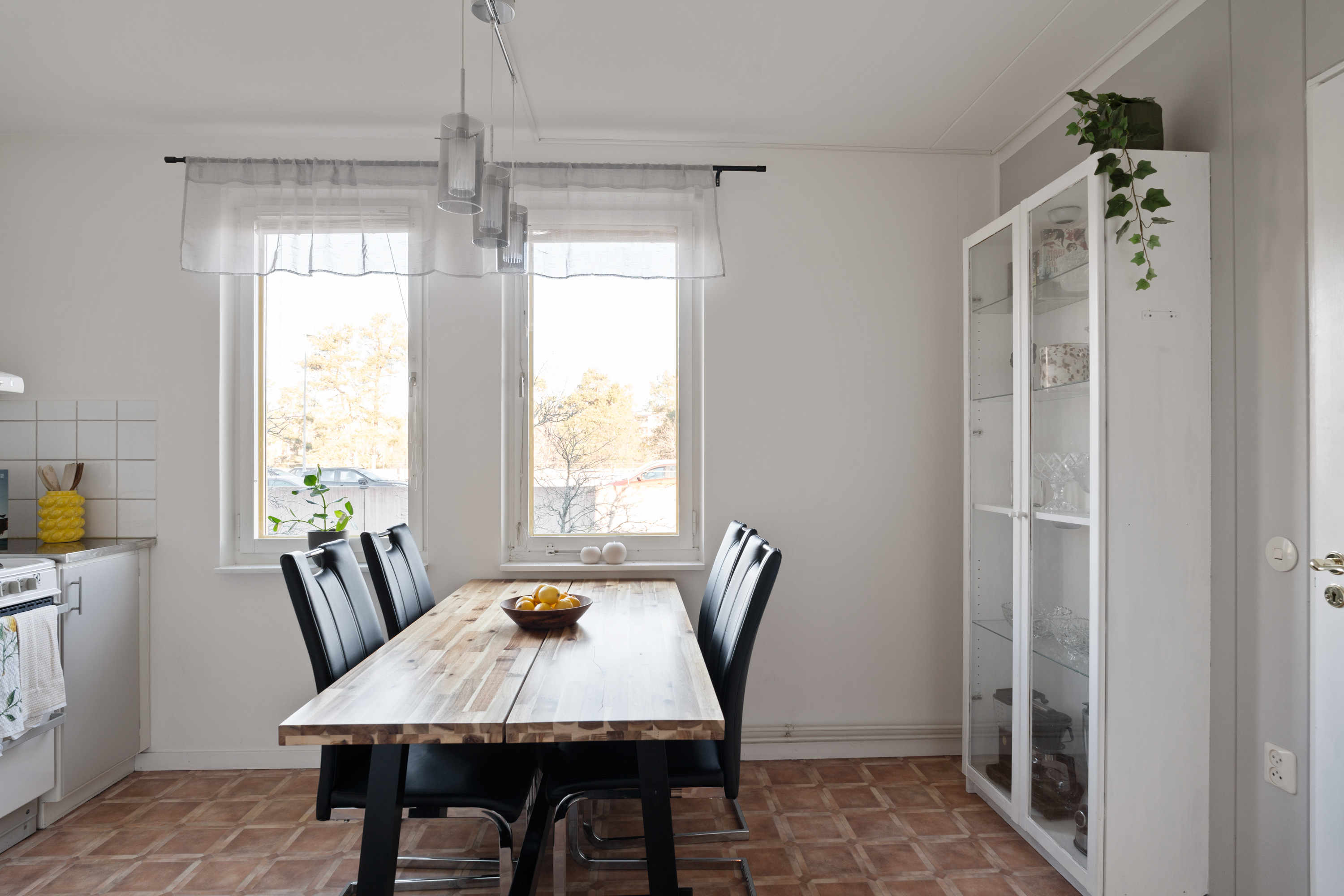 Bostadsbild från Ornövägen 12, Såld i Västra Orminge, Nacka