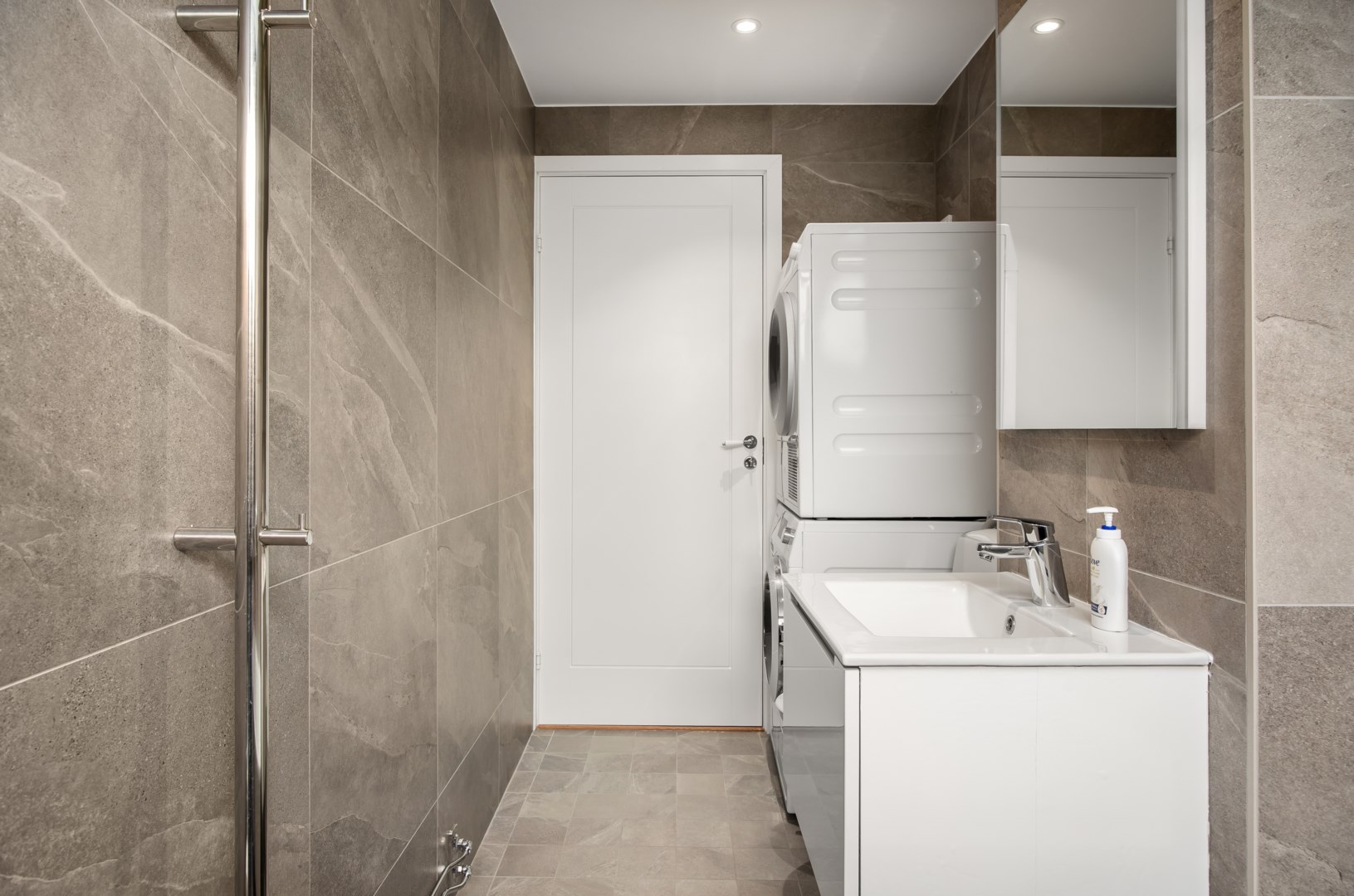 Bostadsbild från Ljuskärrsvägen 111, Såld i Ljuskärrsberget - Saltsjöbaden, Nacka